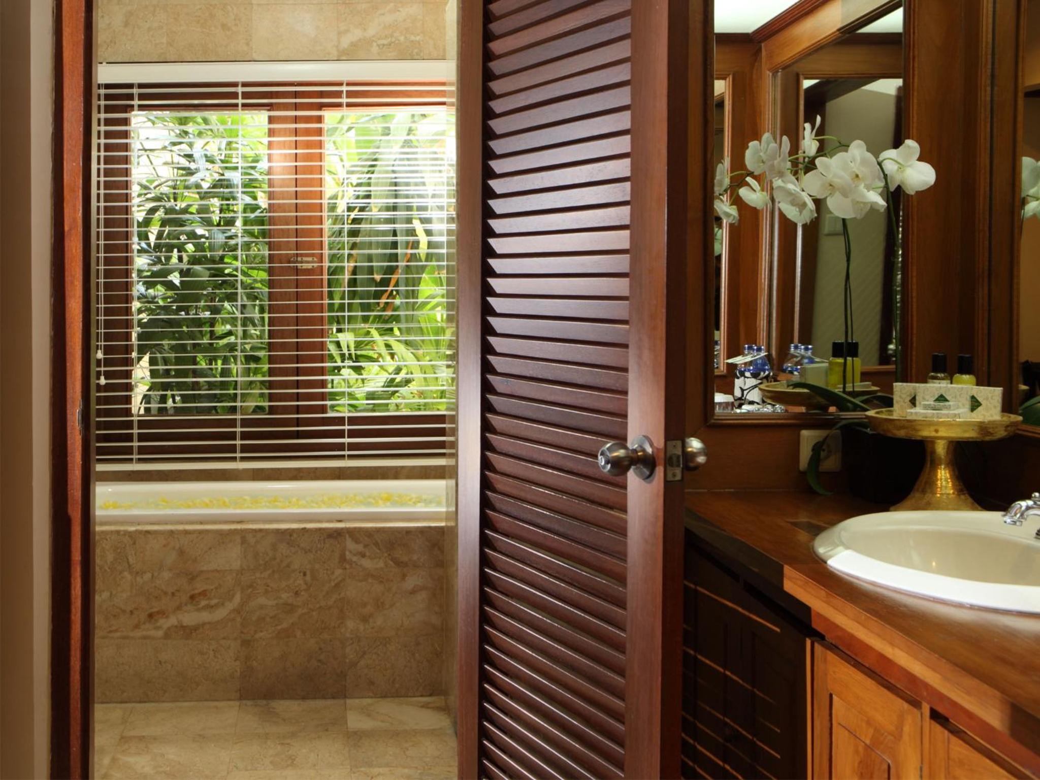 Santrian Club - Adult Only - Photo 3