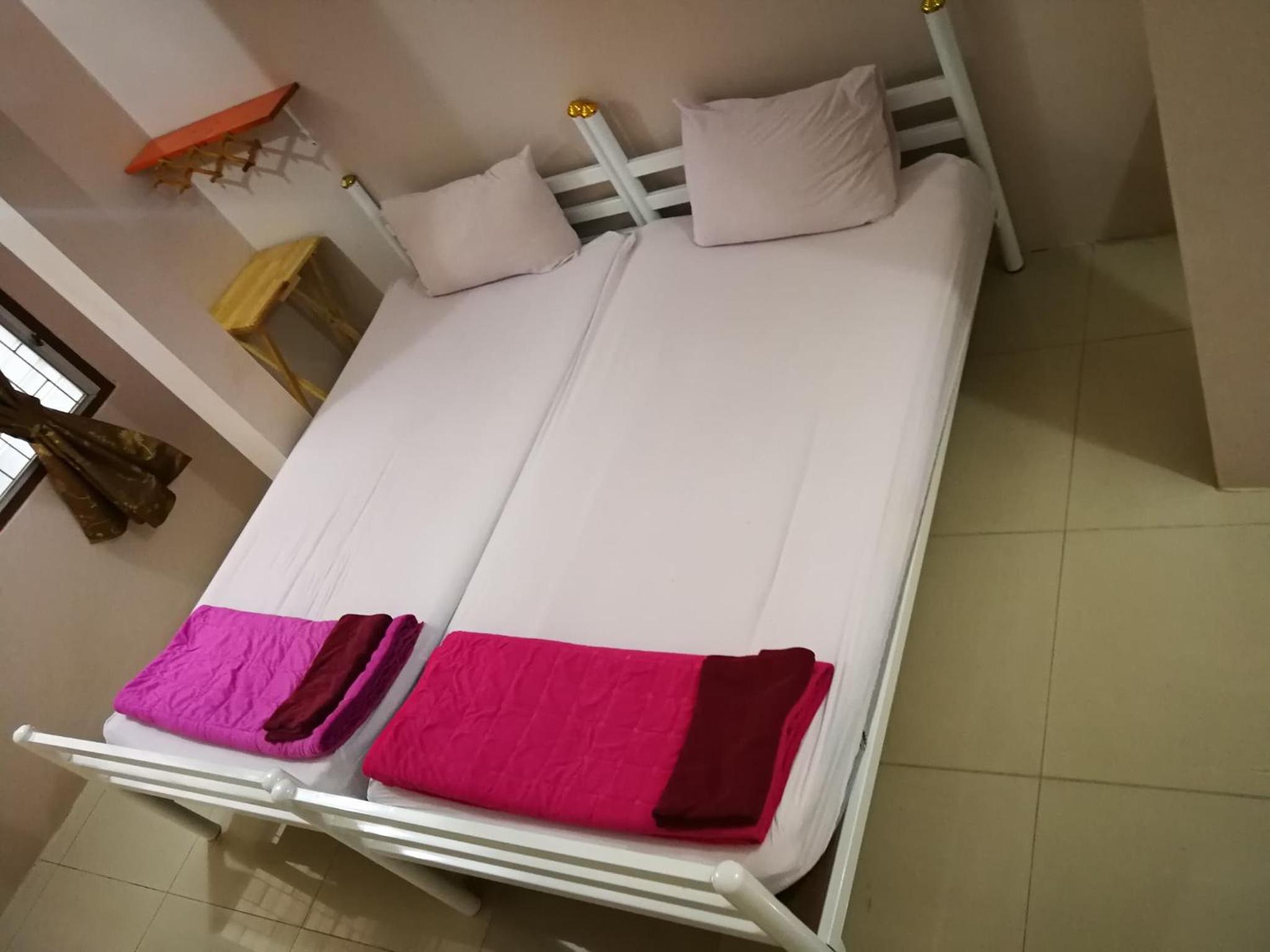 Standard Twin Room photo 2