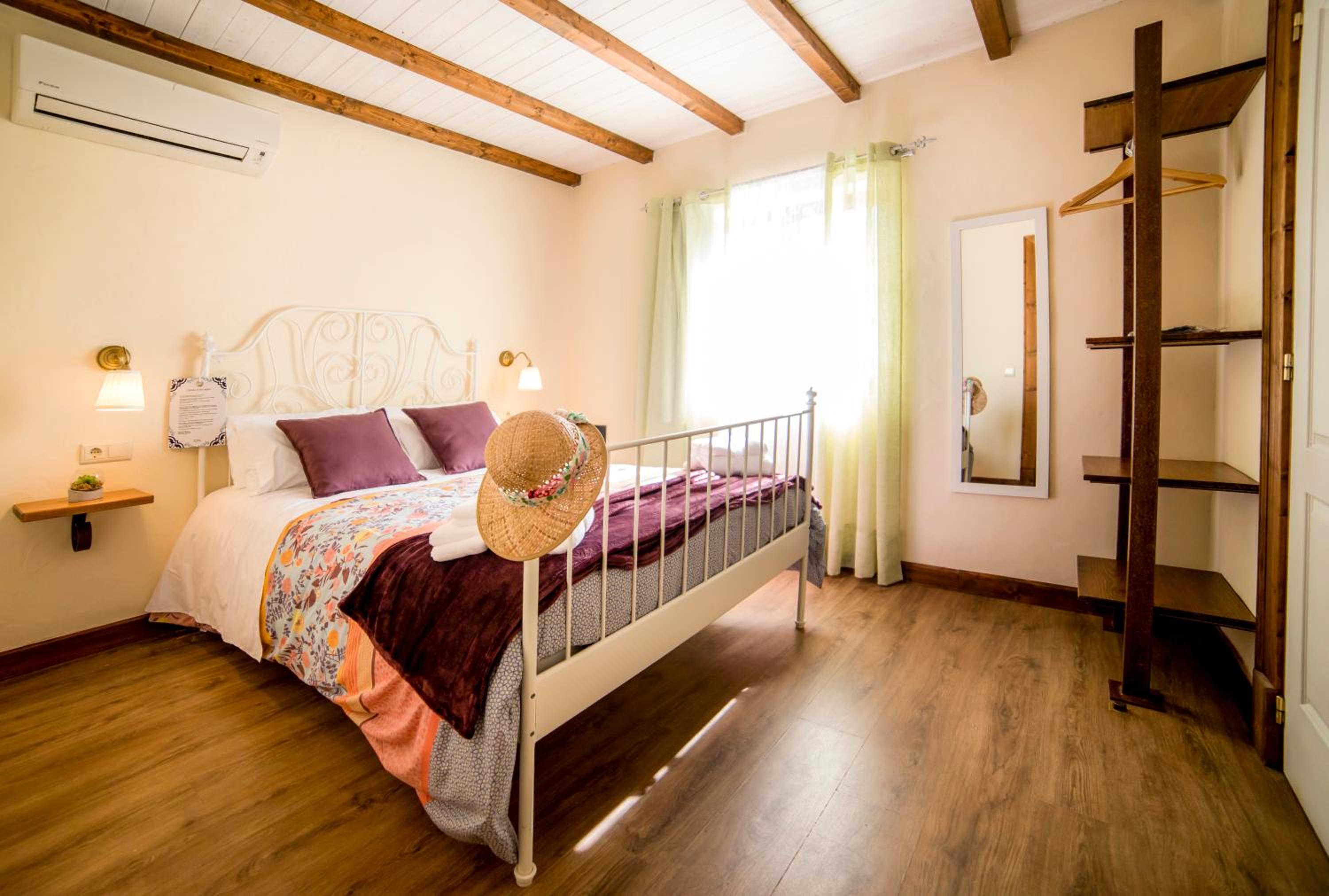 Double Room with Private Bathroom - Ground Floor photo 1