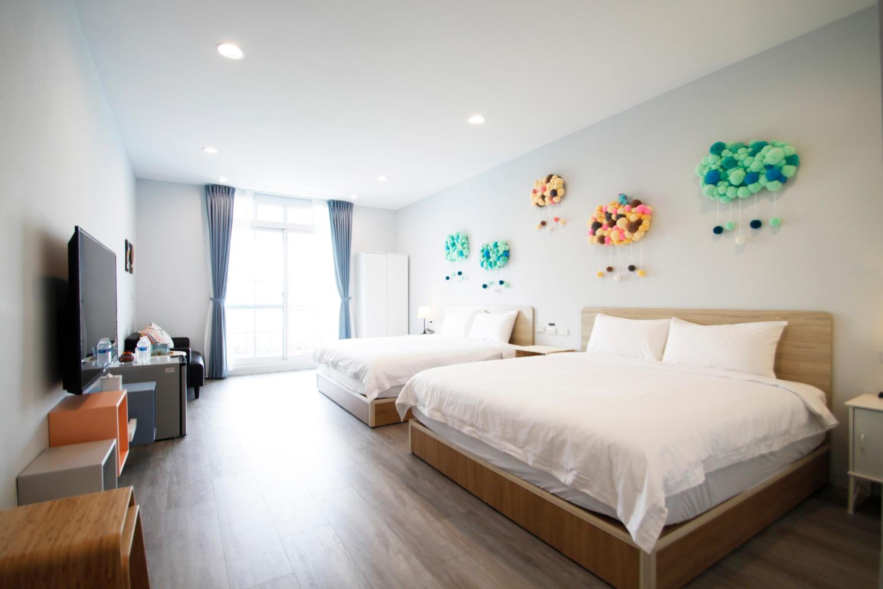 Quadruple Room with Balcony photo 2