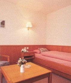 Single Room photo 2