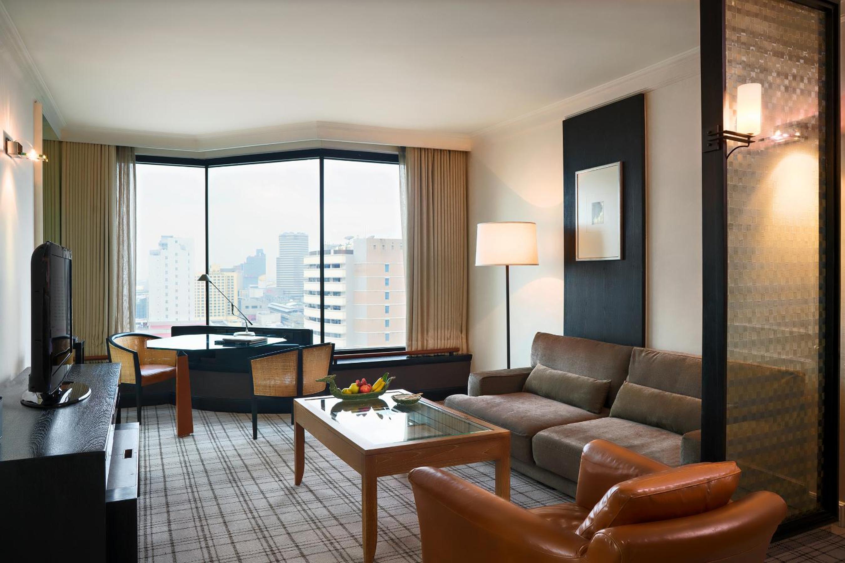 Grand Executive King Suite - Club Access