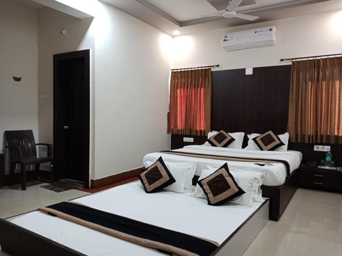 Quadruple Room - Photo 2