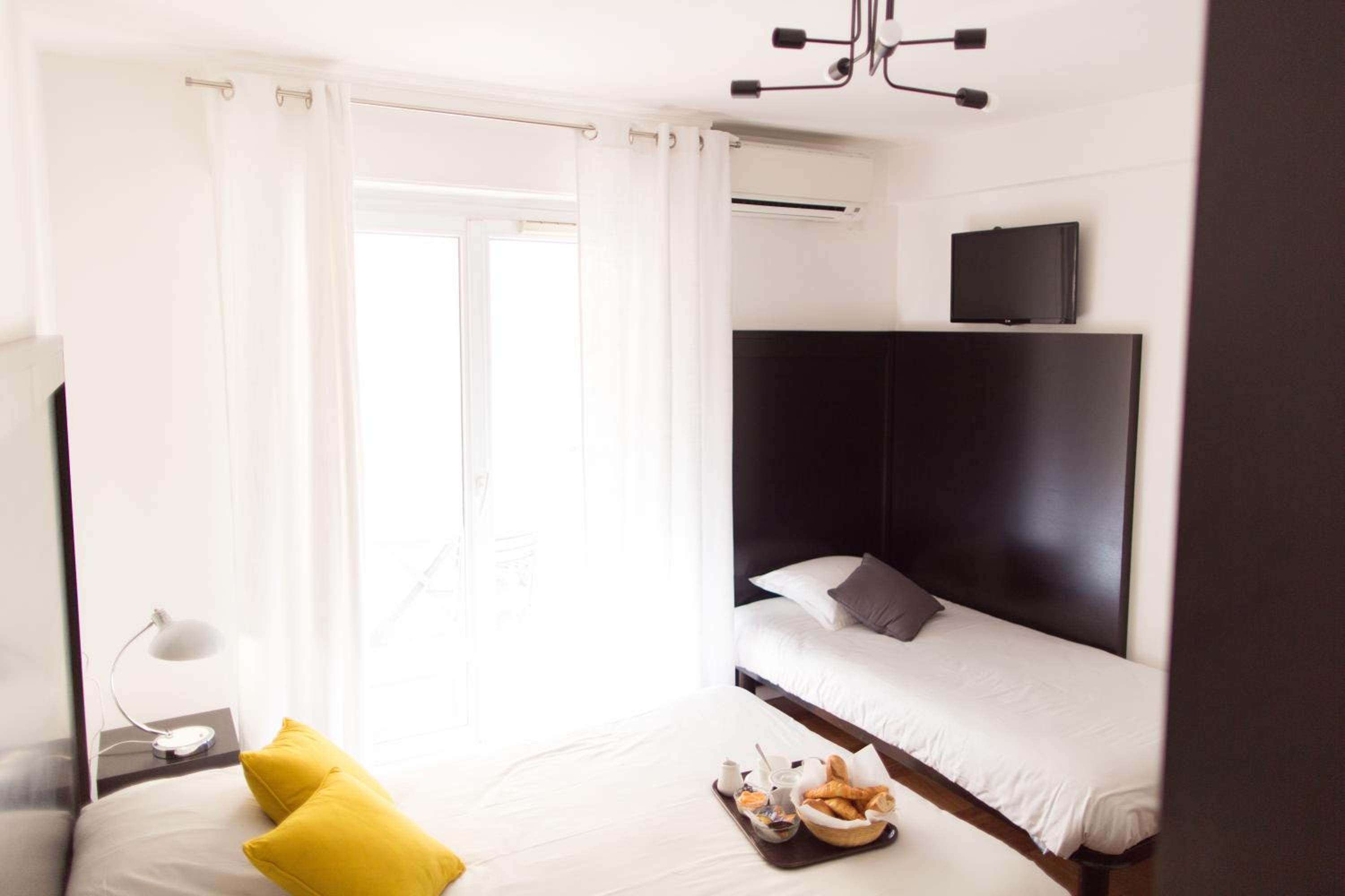 Triple Room - Photo 11
