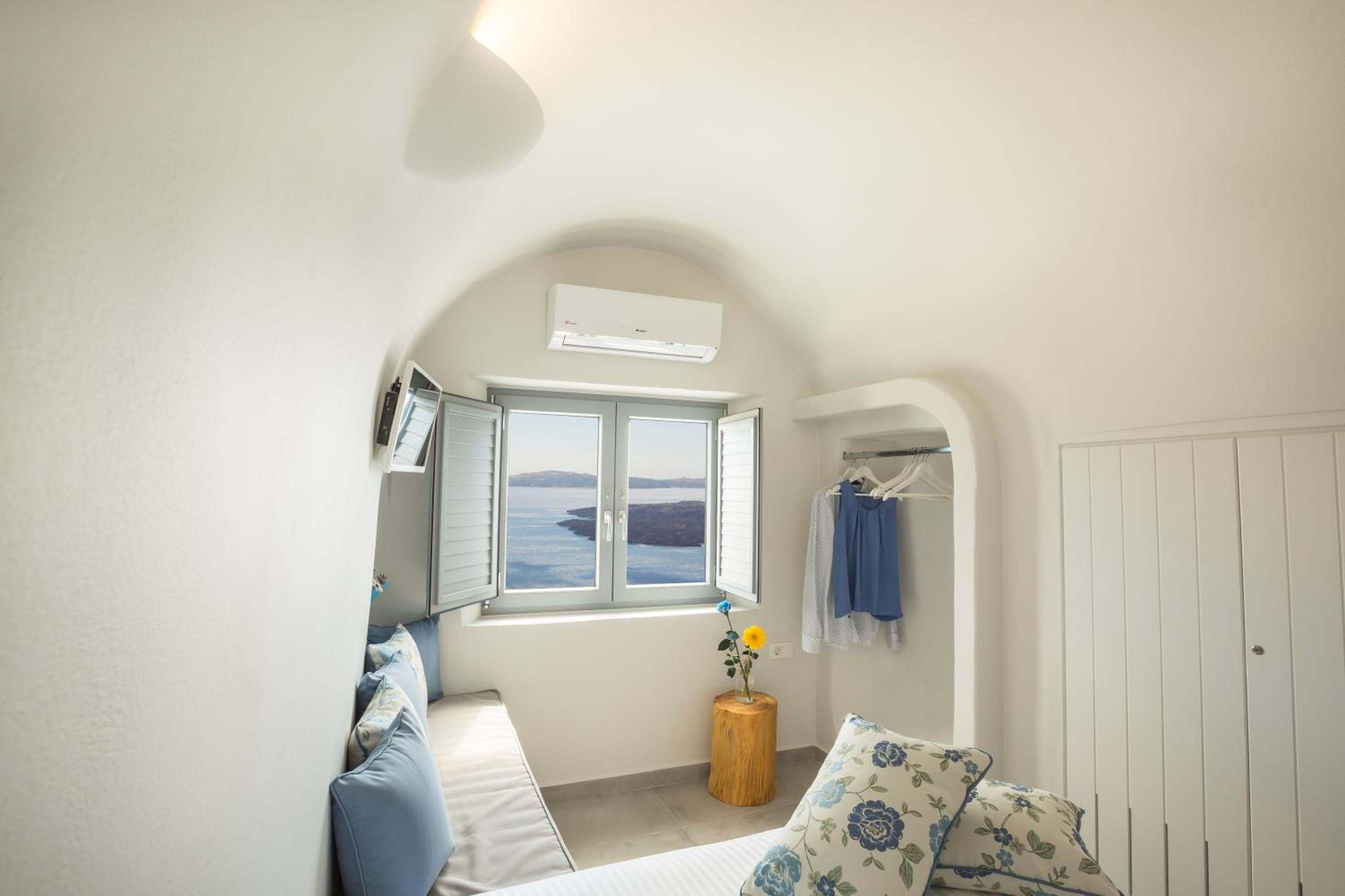 Villa photo 3