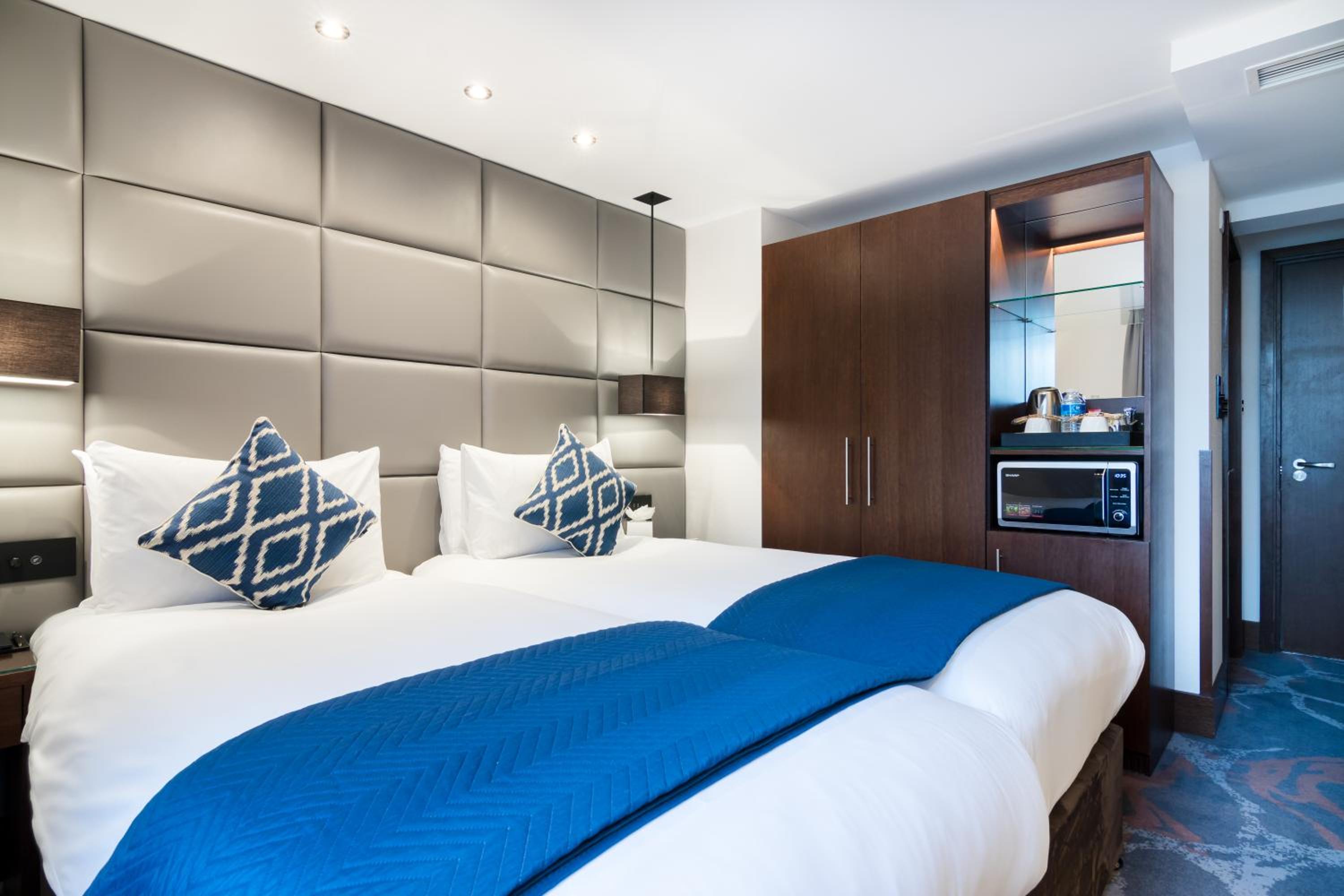 Club Twin Room photo 2