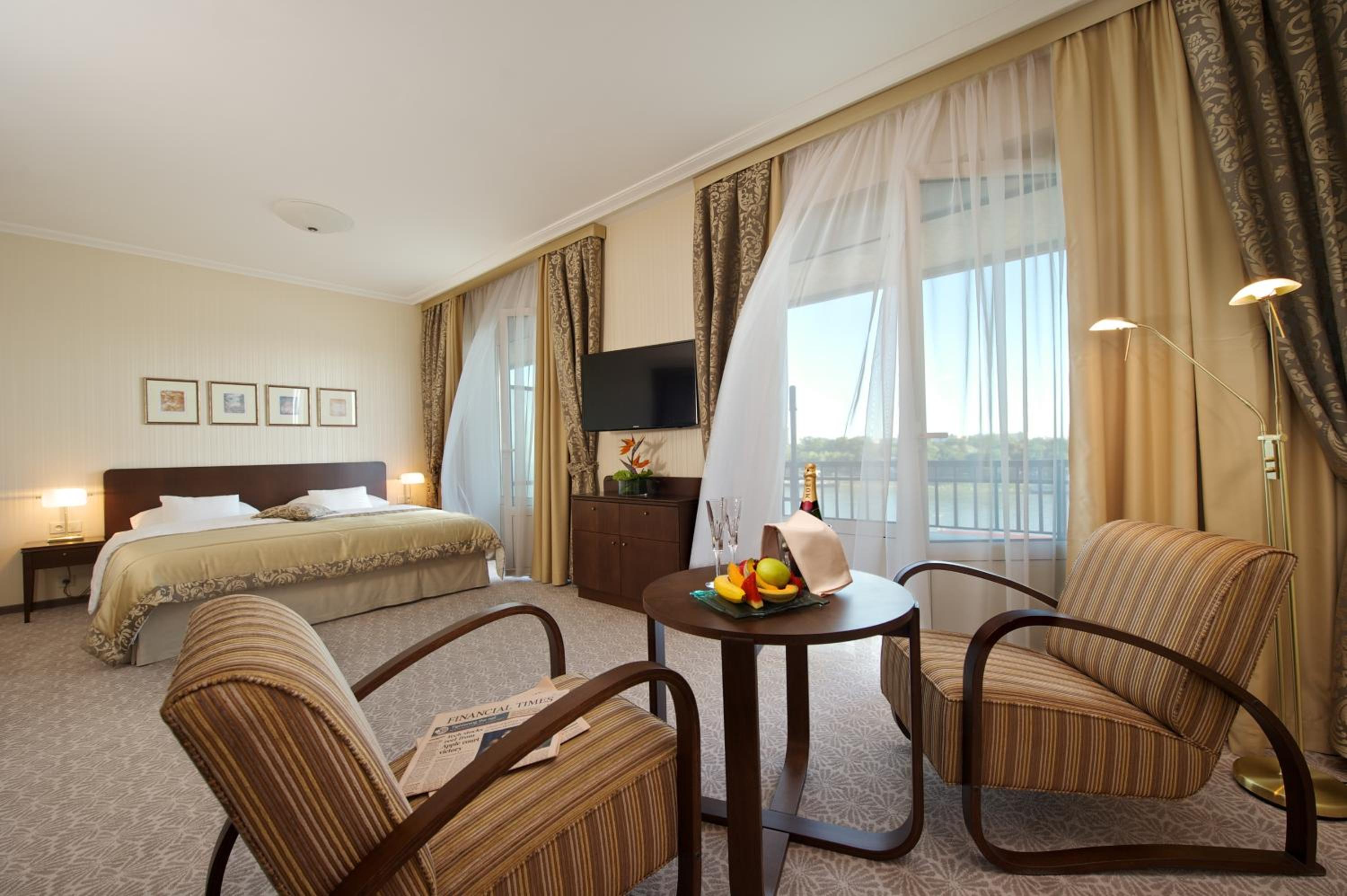 Executive Double Room with Terrace - Photo 1