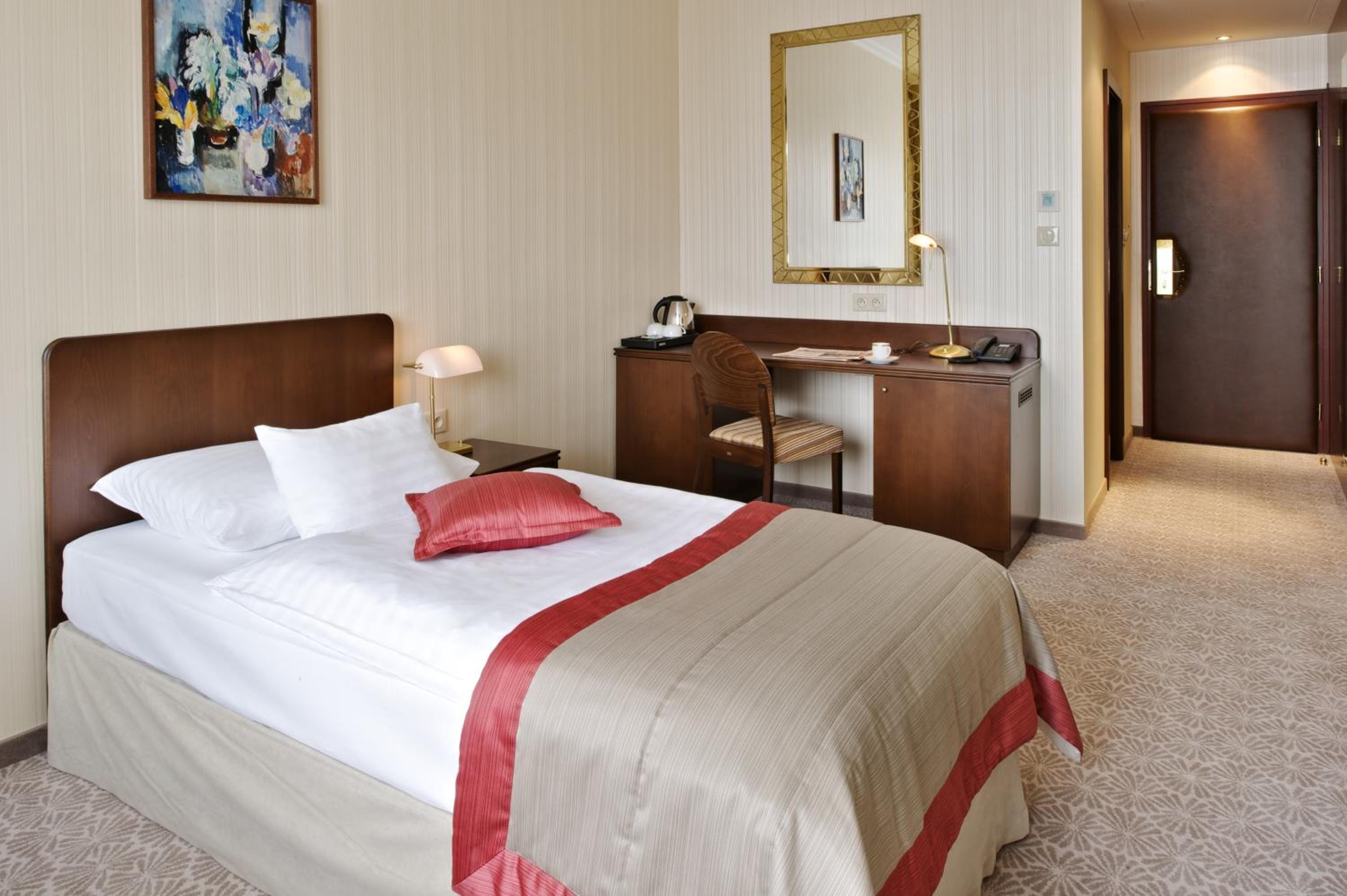 Business Single Room photo 3