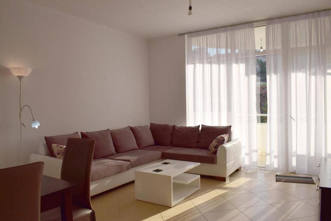 Two-Bedroom Apartment With Balcony And Sea View