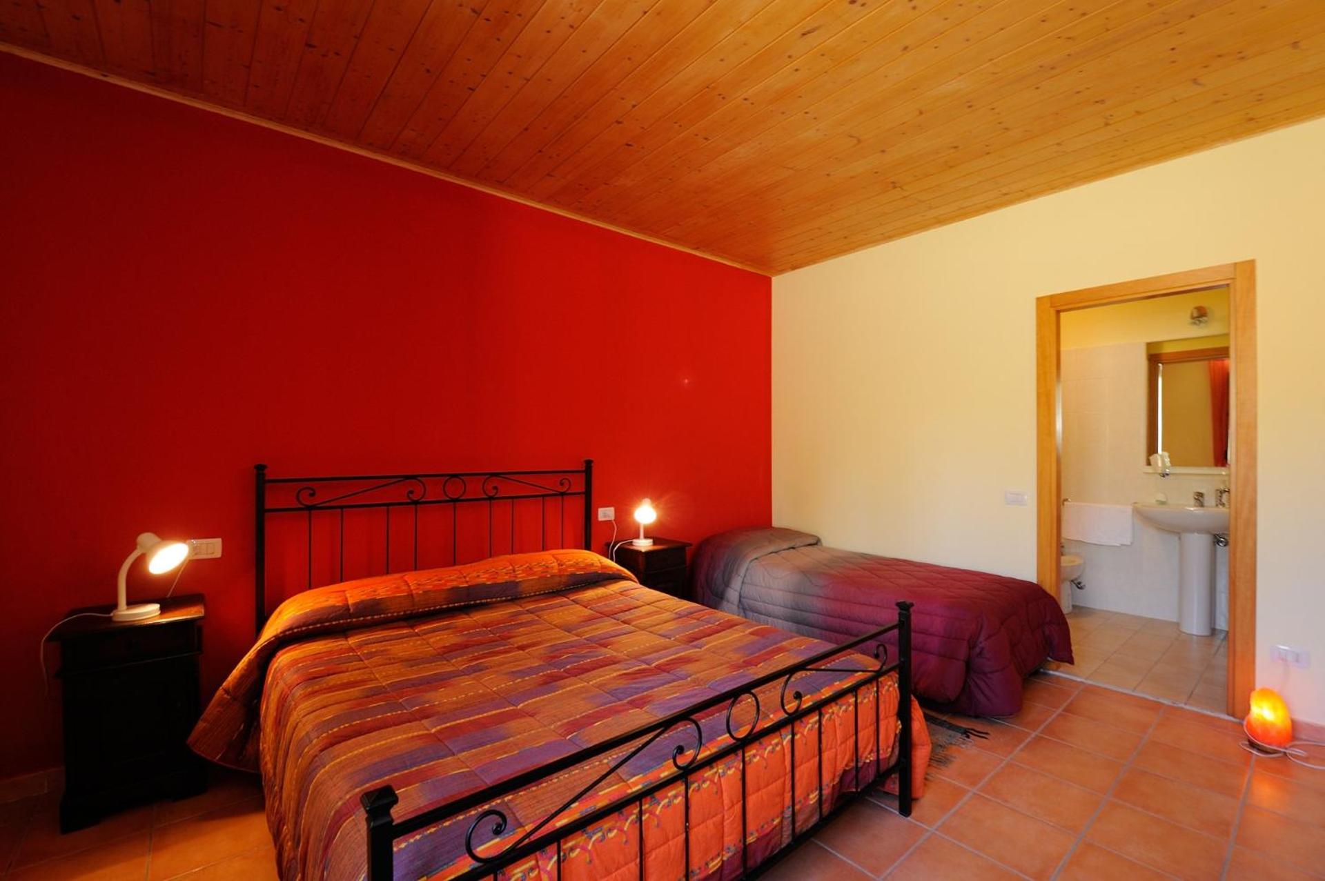 Triple Room with Private Bathroom photo 1