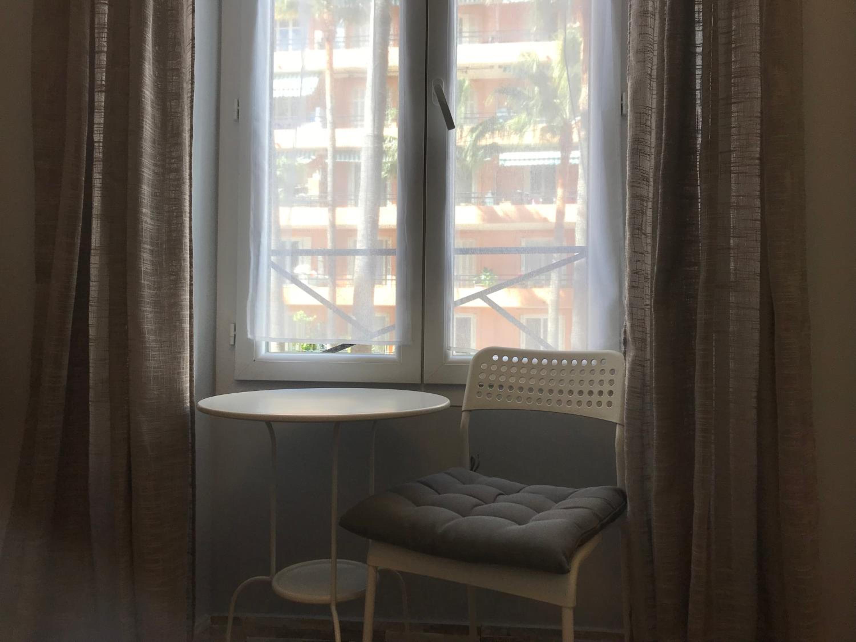 Classic Single Room