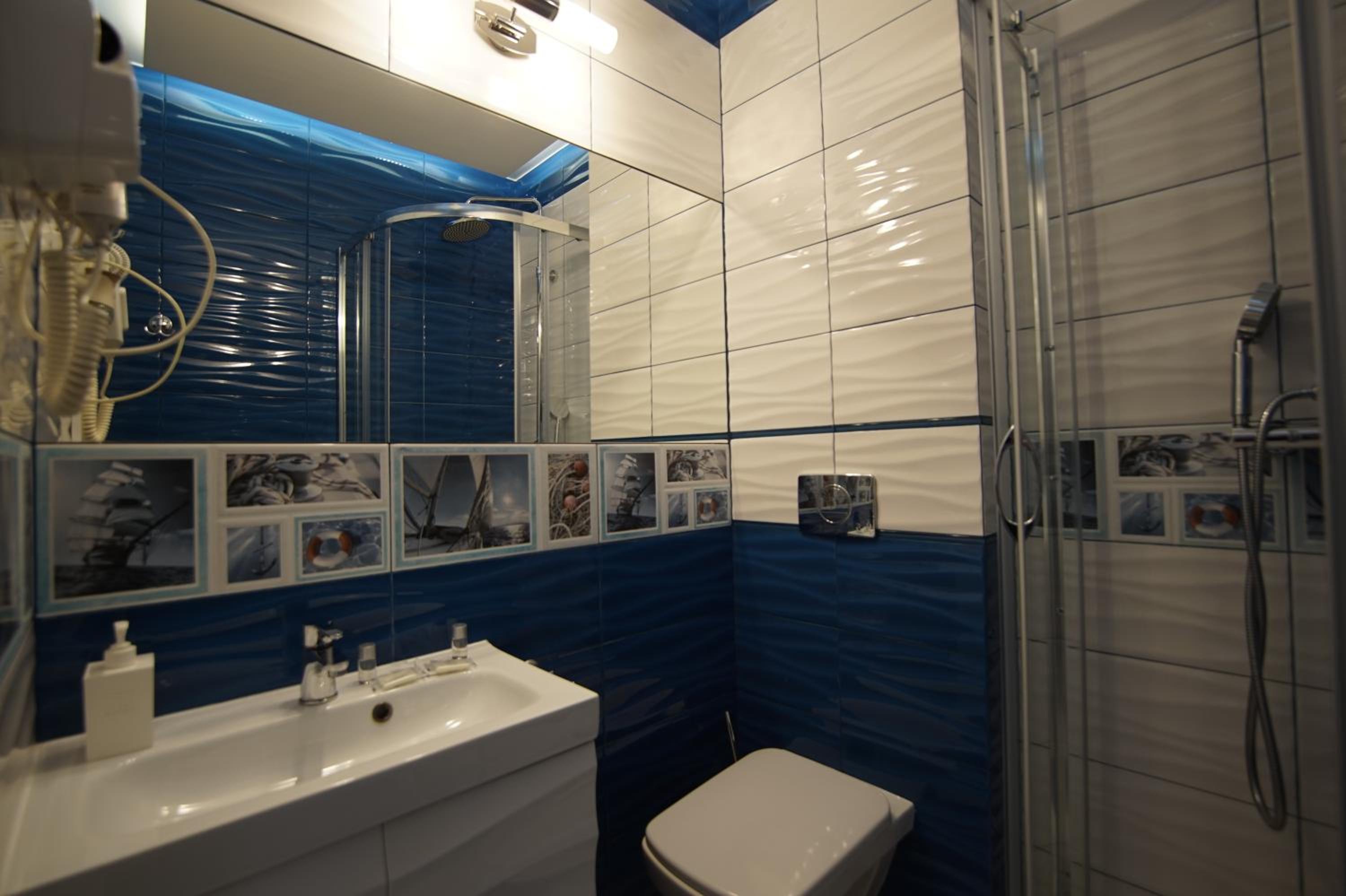 Double Room - Photo 7