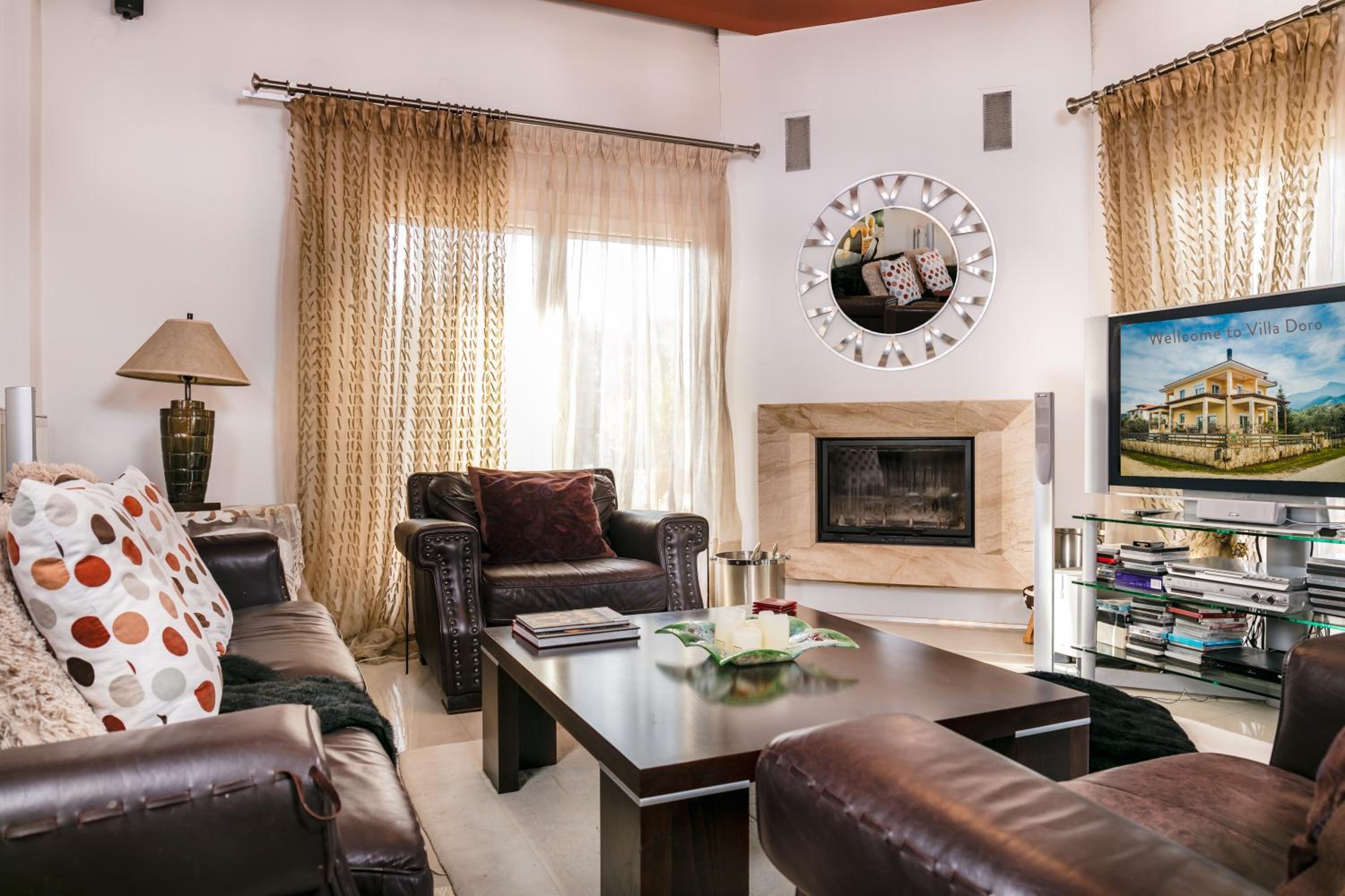 Villa photo 1