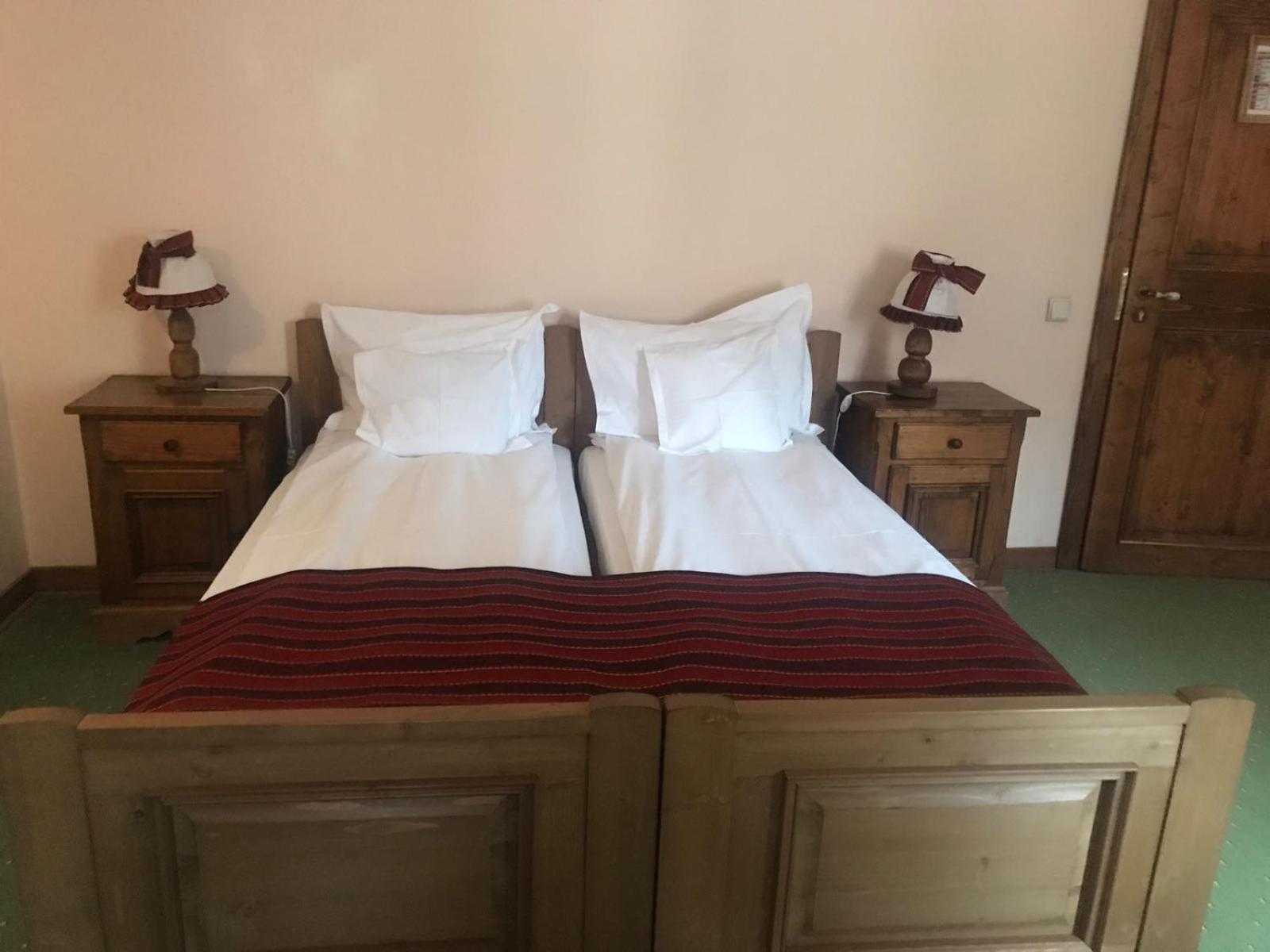 Twin Room - Photo 2