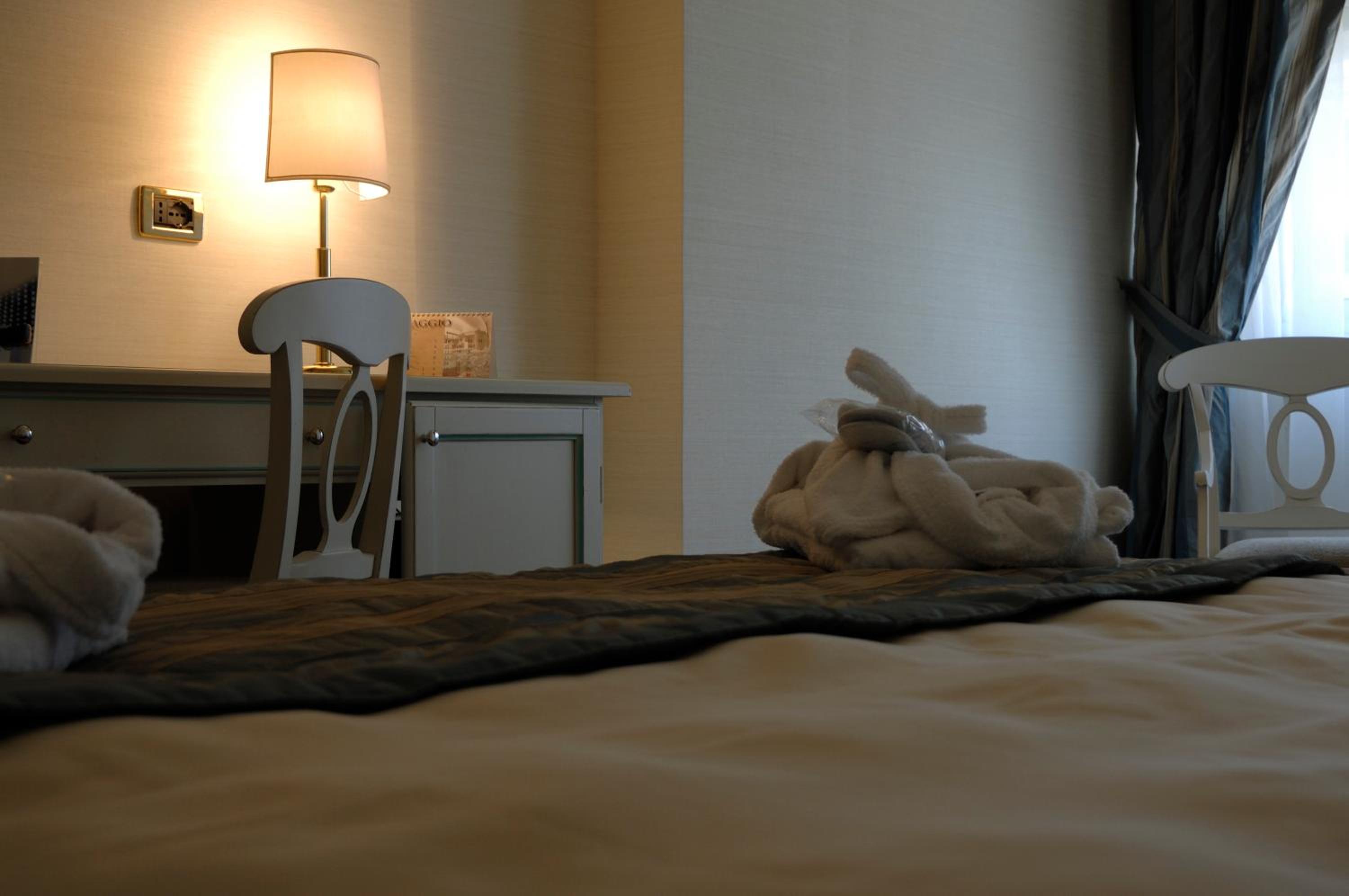 Superior Double or Twin Room - Photo 6