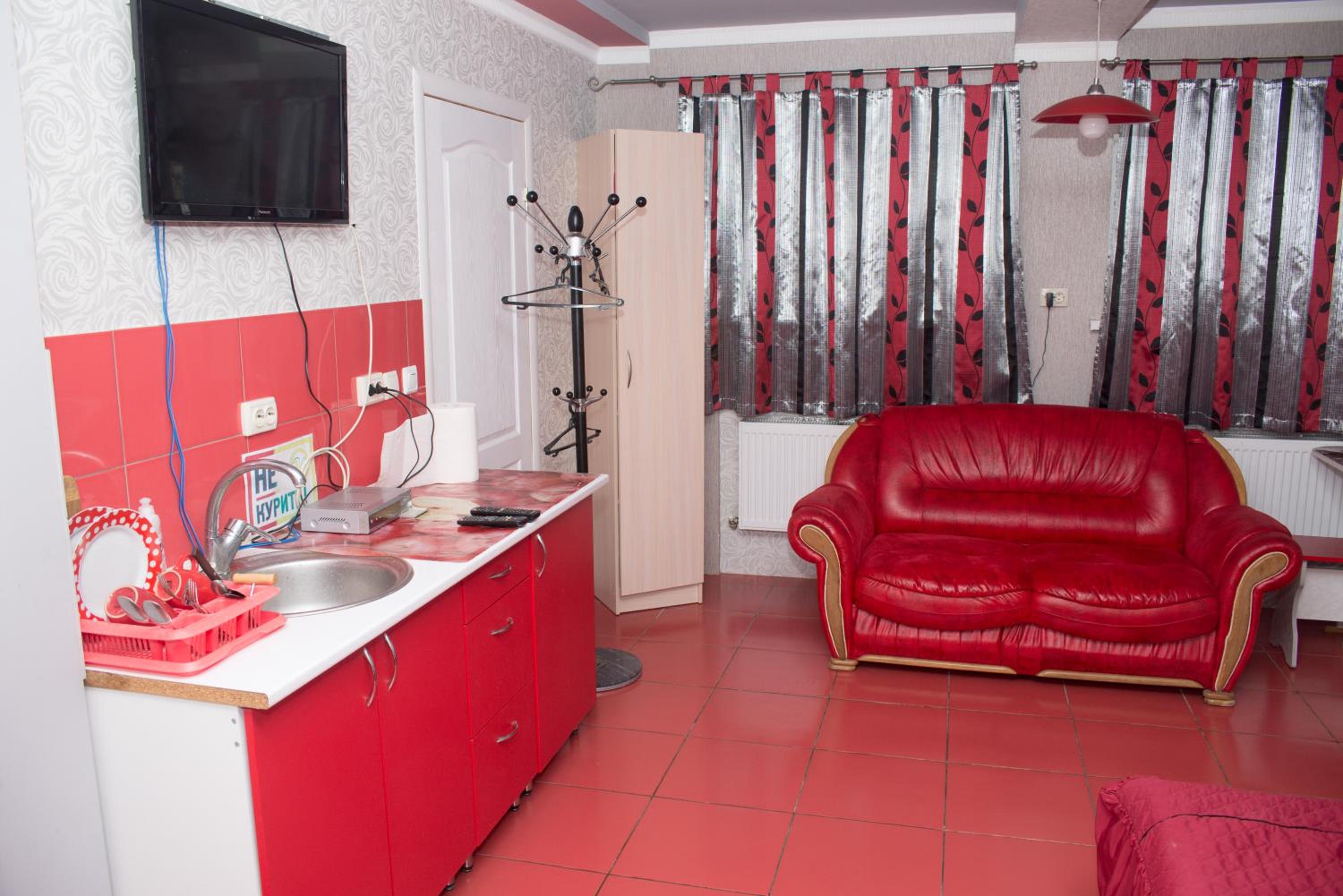 Deluxe Double Room (2 Adults + 1 Child) photo 3