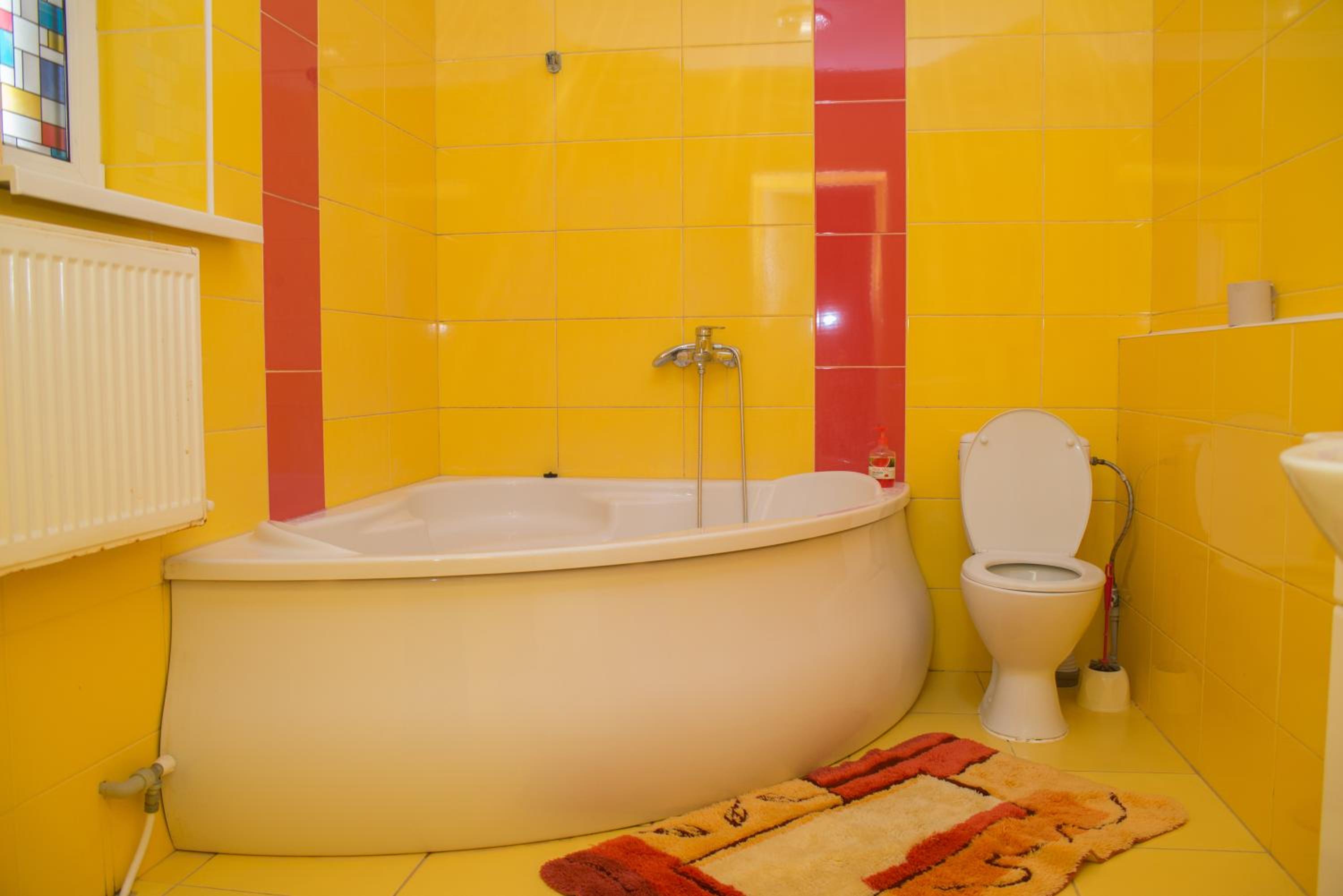 Deluxe Double Room (2 Adults + 1 Child) photo 2