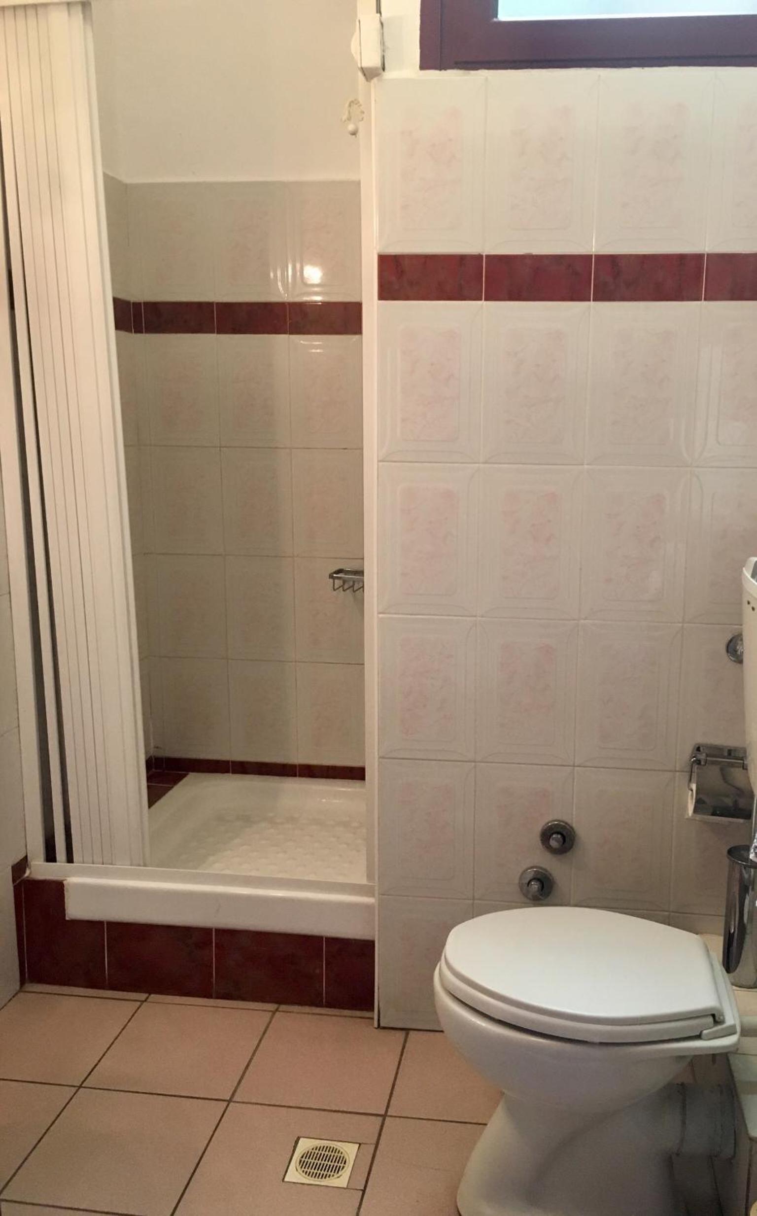 Double or Twin Room photo 3