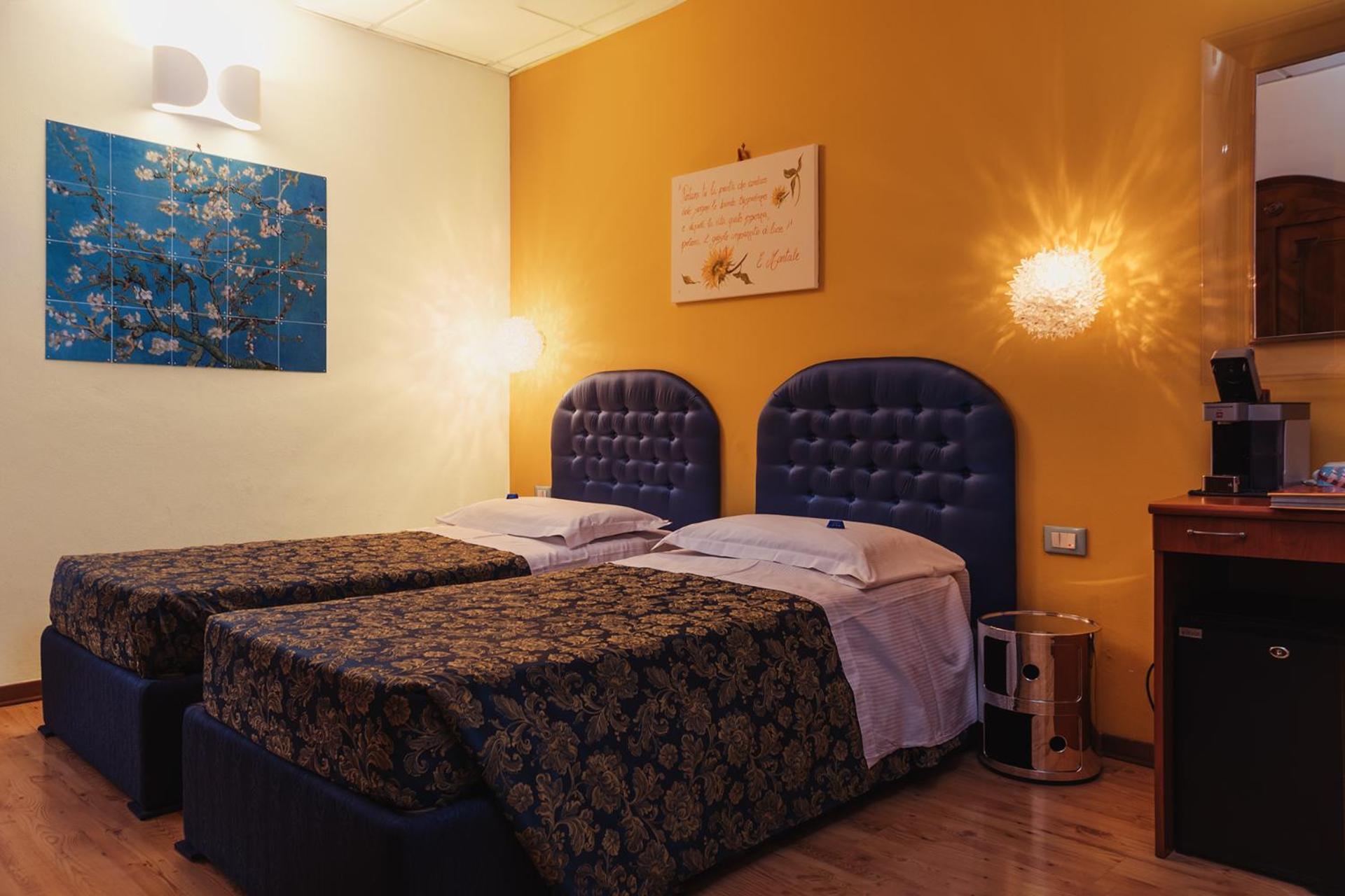 Twin Room - Photo 1