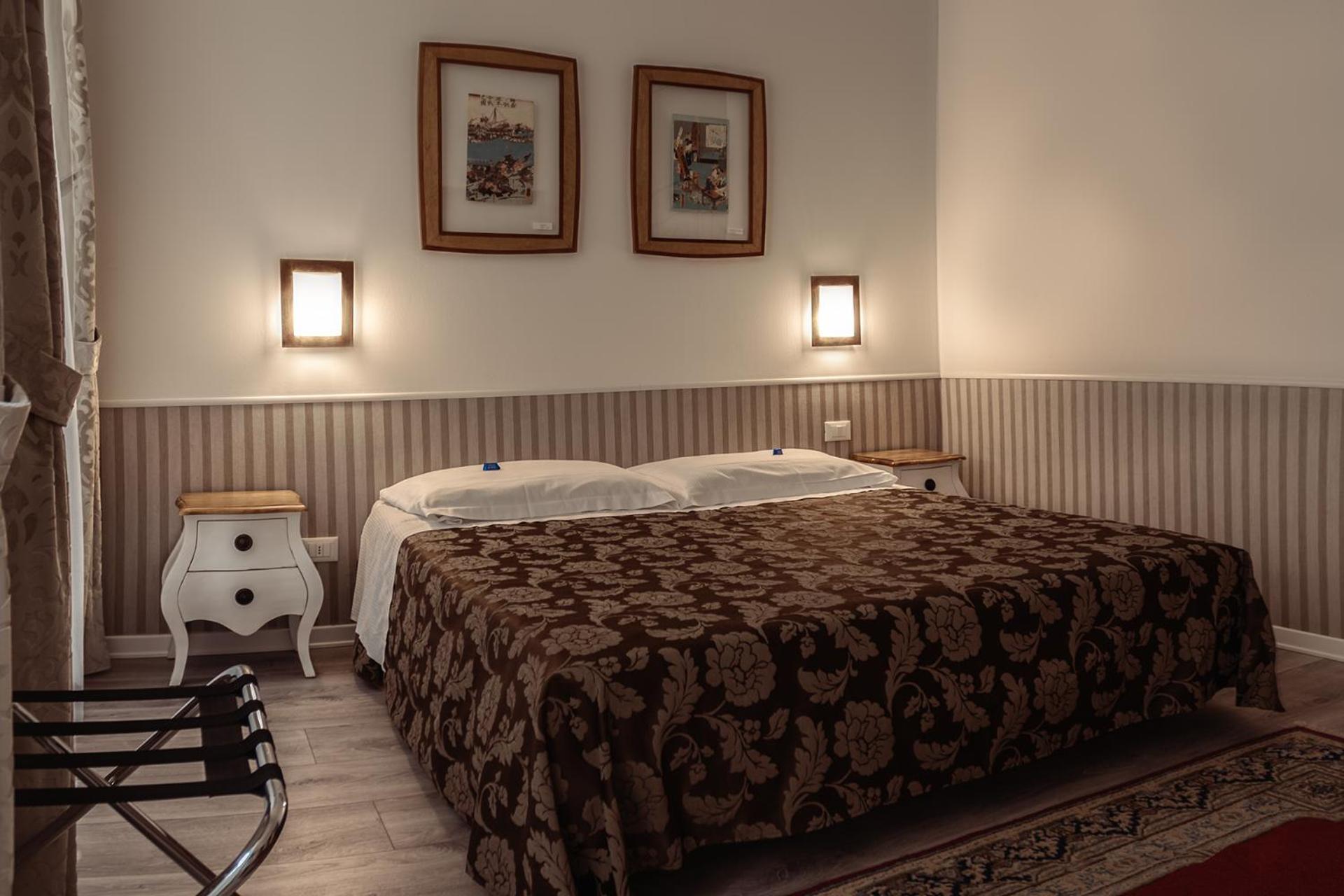 Triple Room - Photo 9