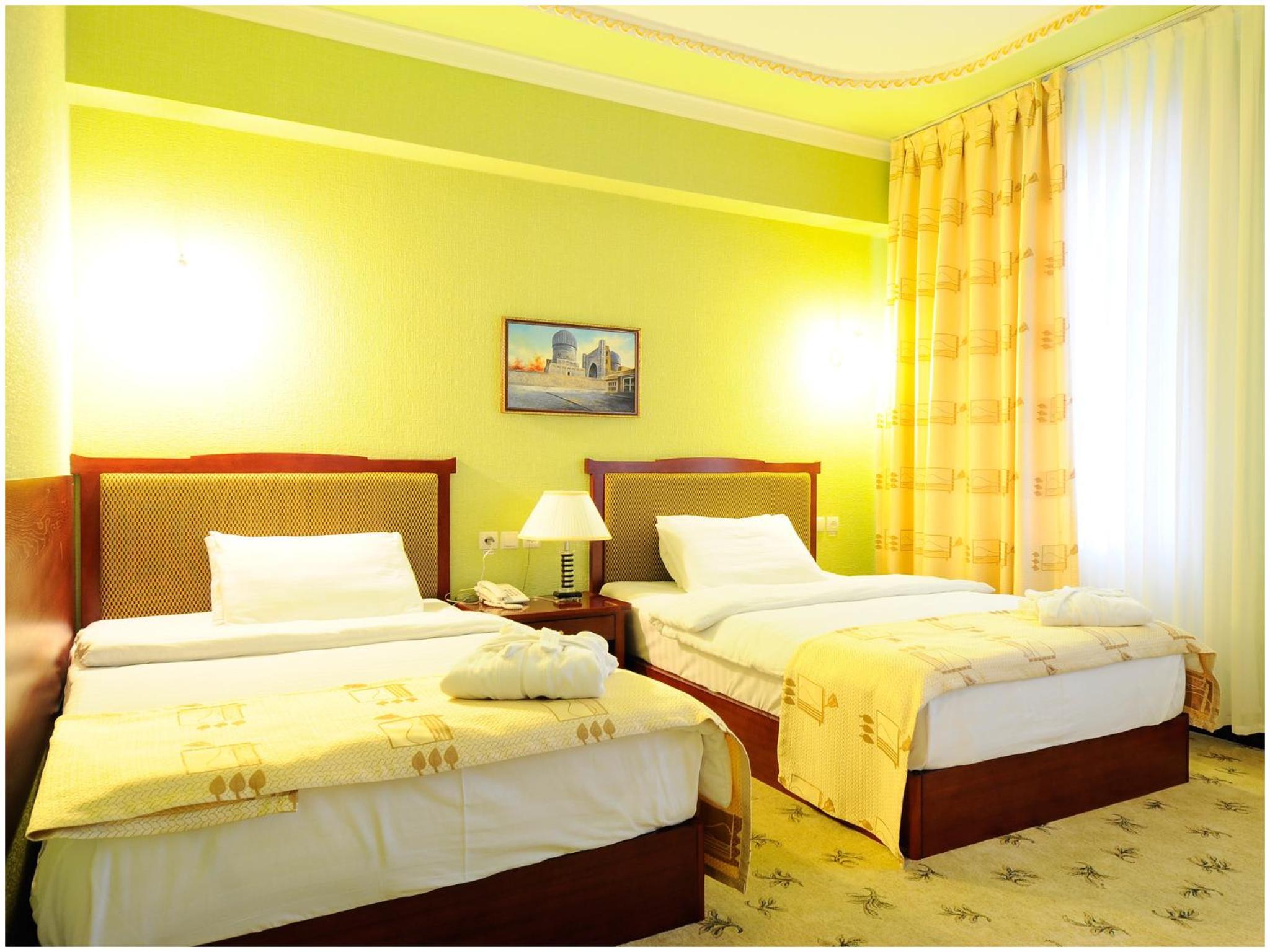 Deluxe Twin Room - Photo 1