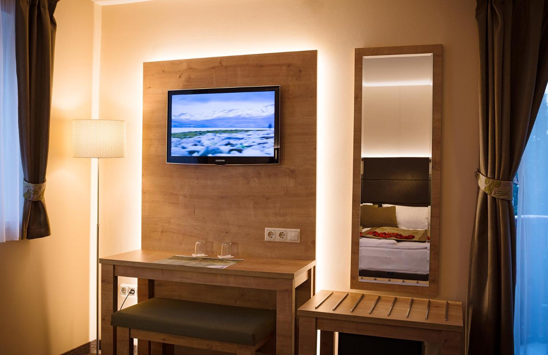 Double or Twin Room photo 2