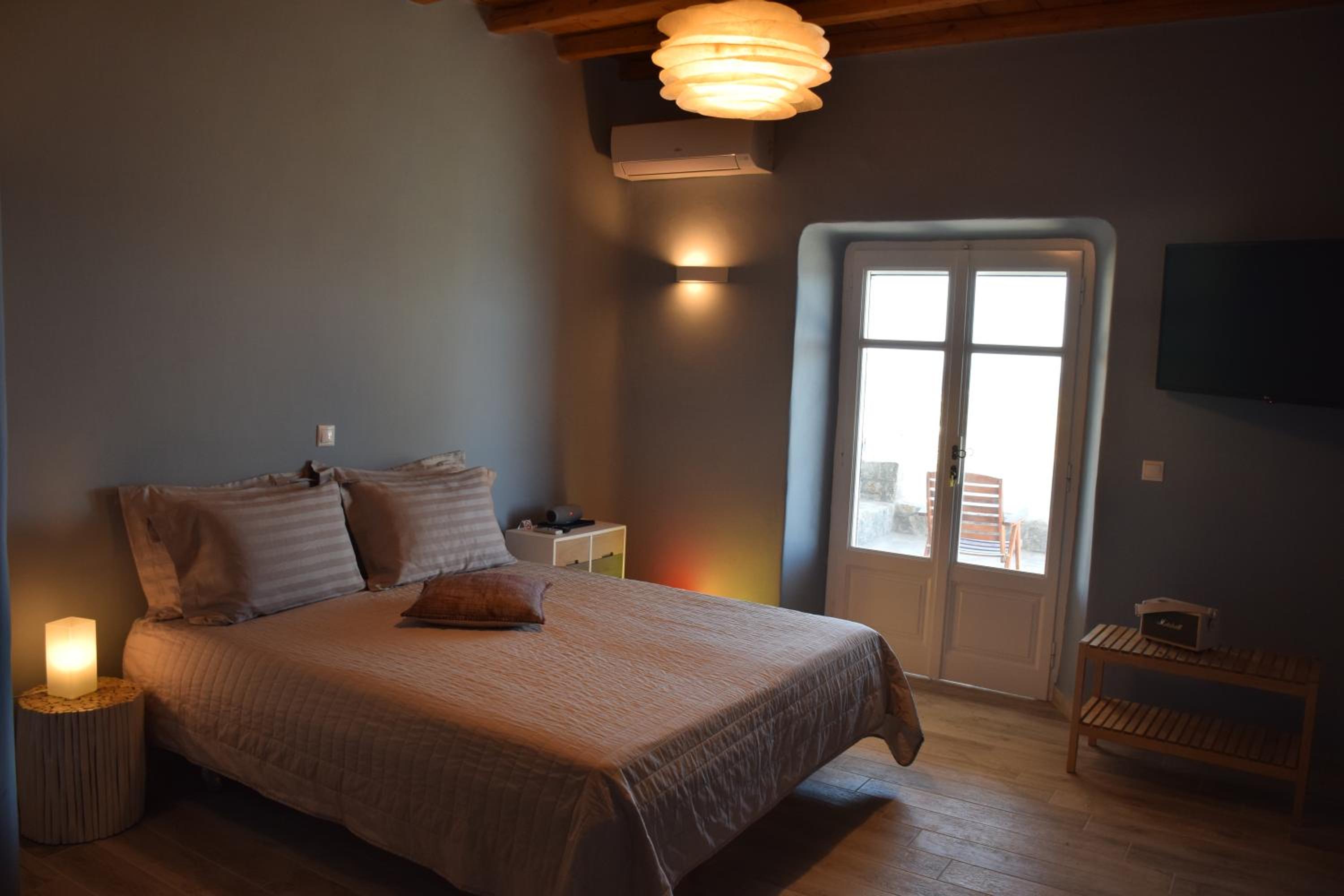 Queen Suite with Sea View photo 1