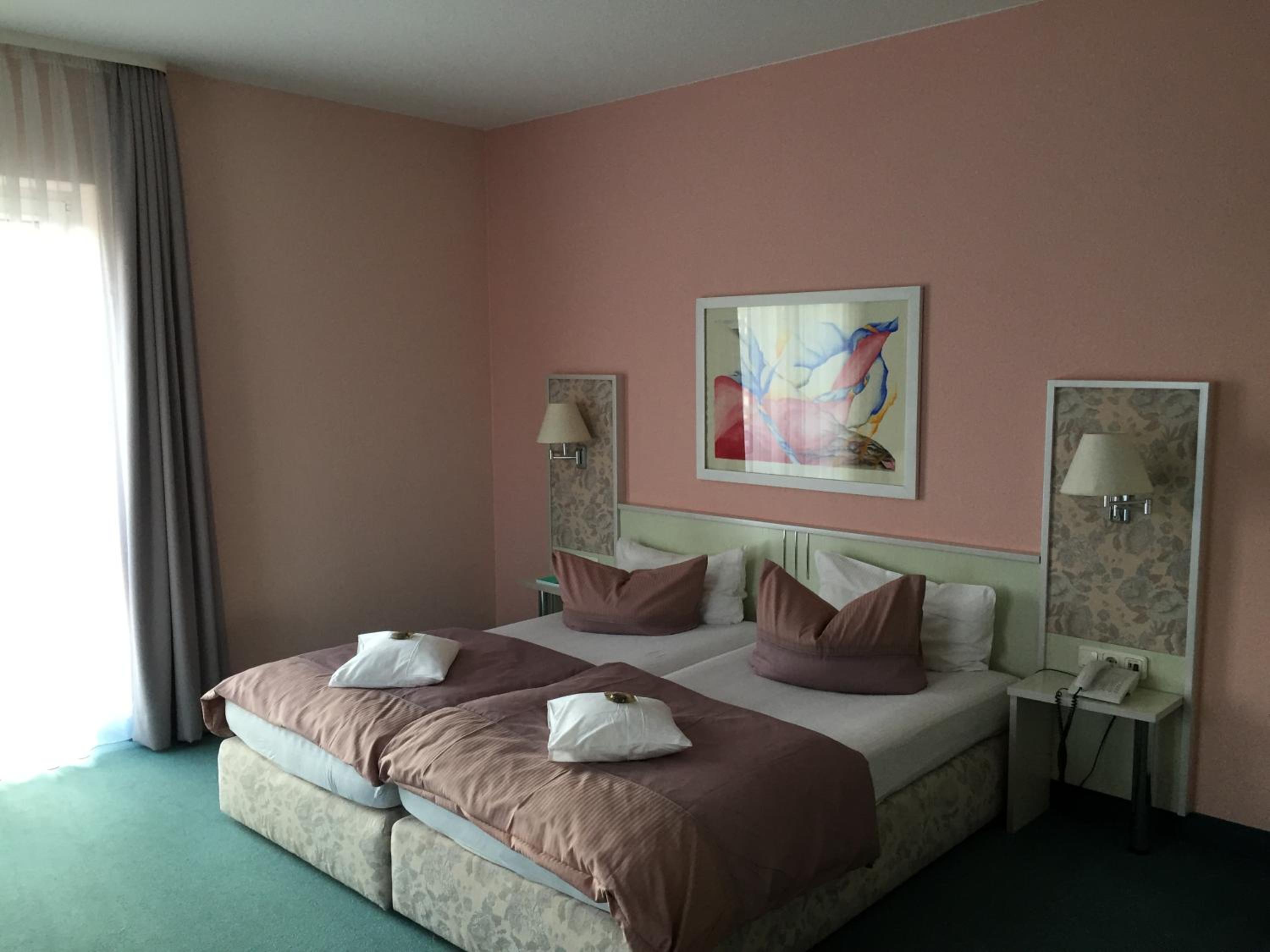 Large Double Room photo 1