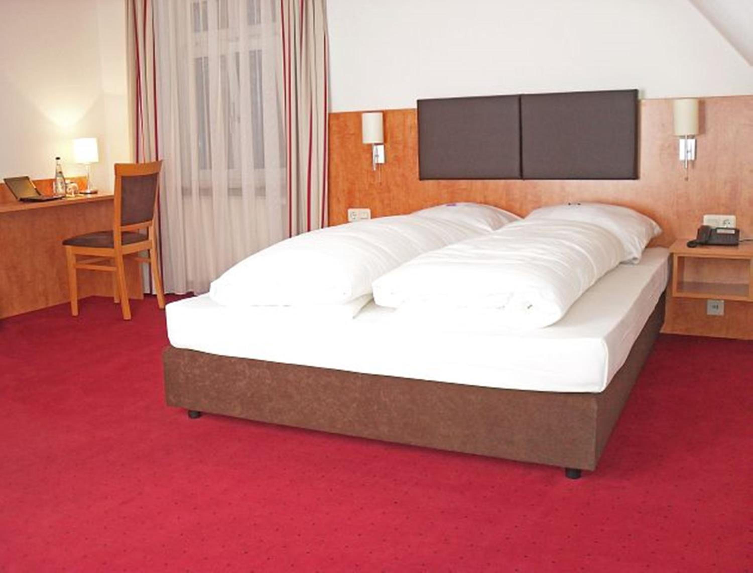 Standard Double Room - Photo 1