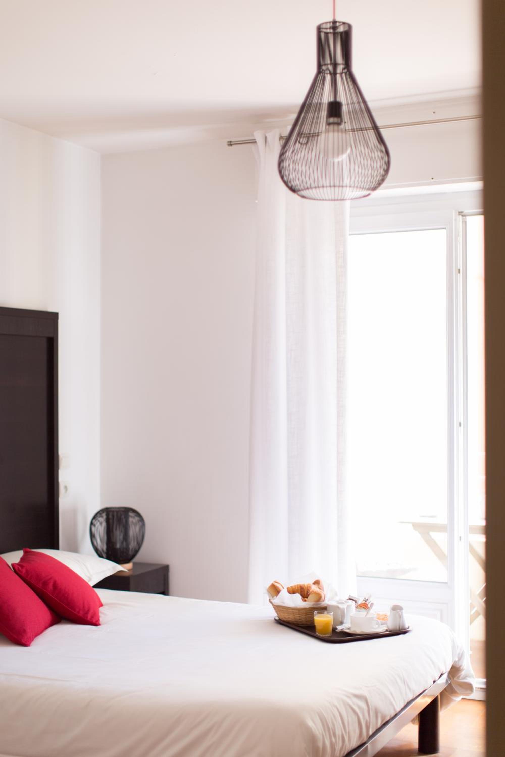Double Room - Photo 10