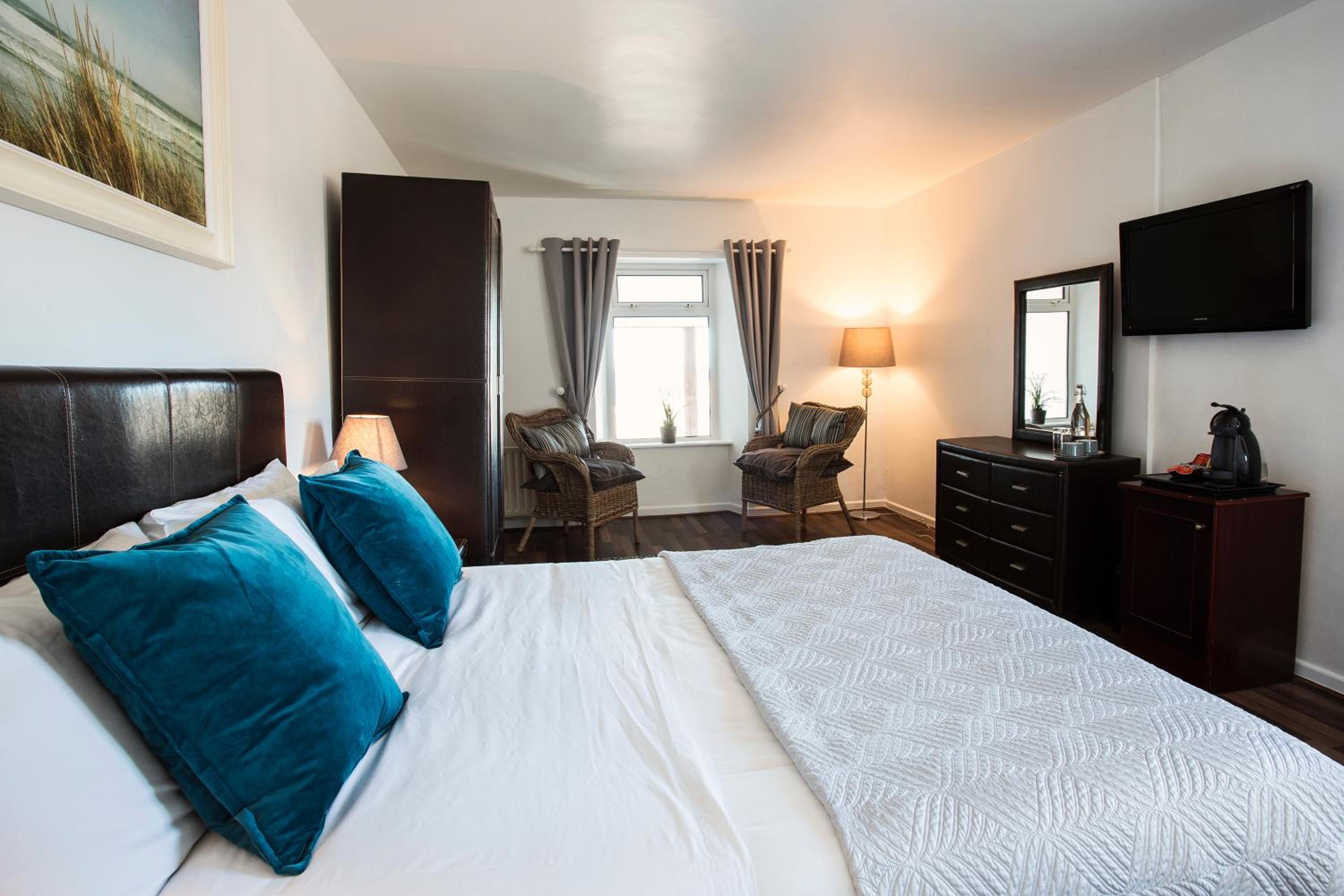 Large Double Room
