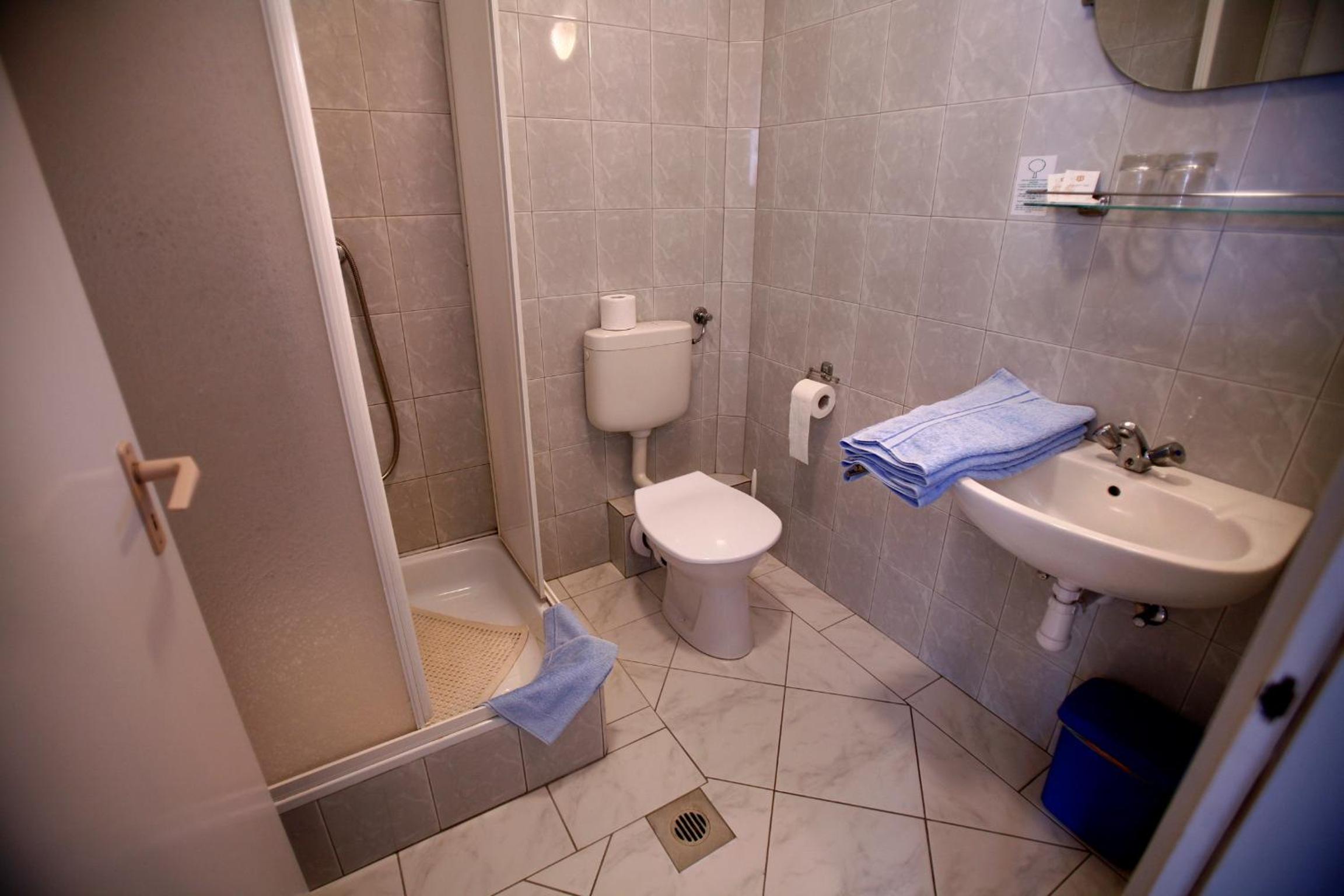 Standard Double or Twin Room photo 2