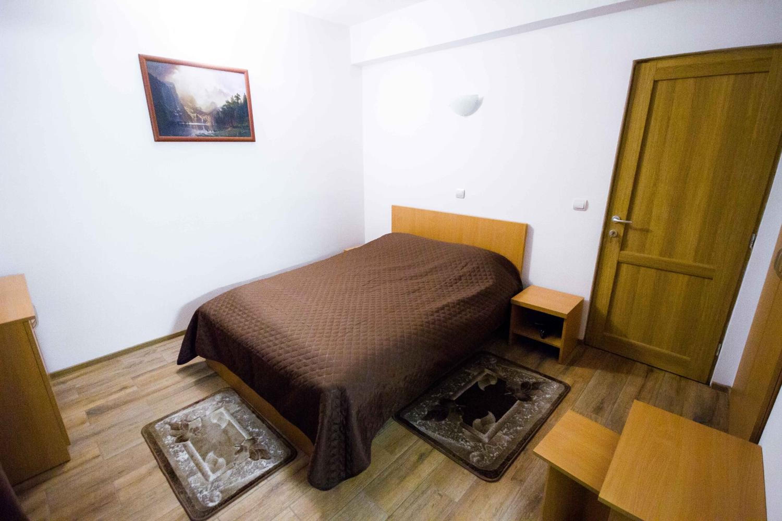 Double Room with Balcony - Photo 5