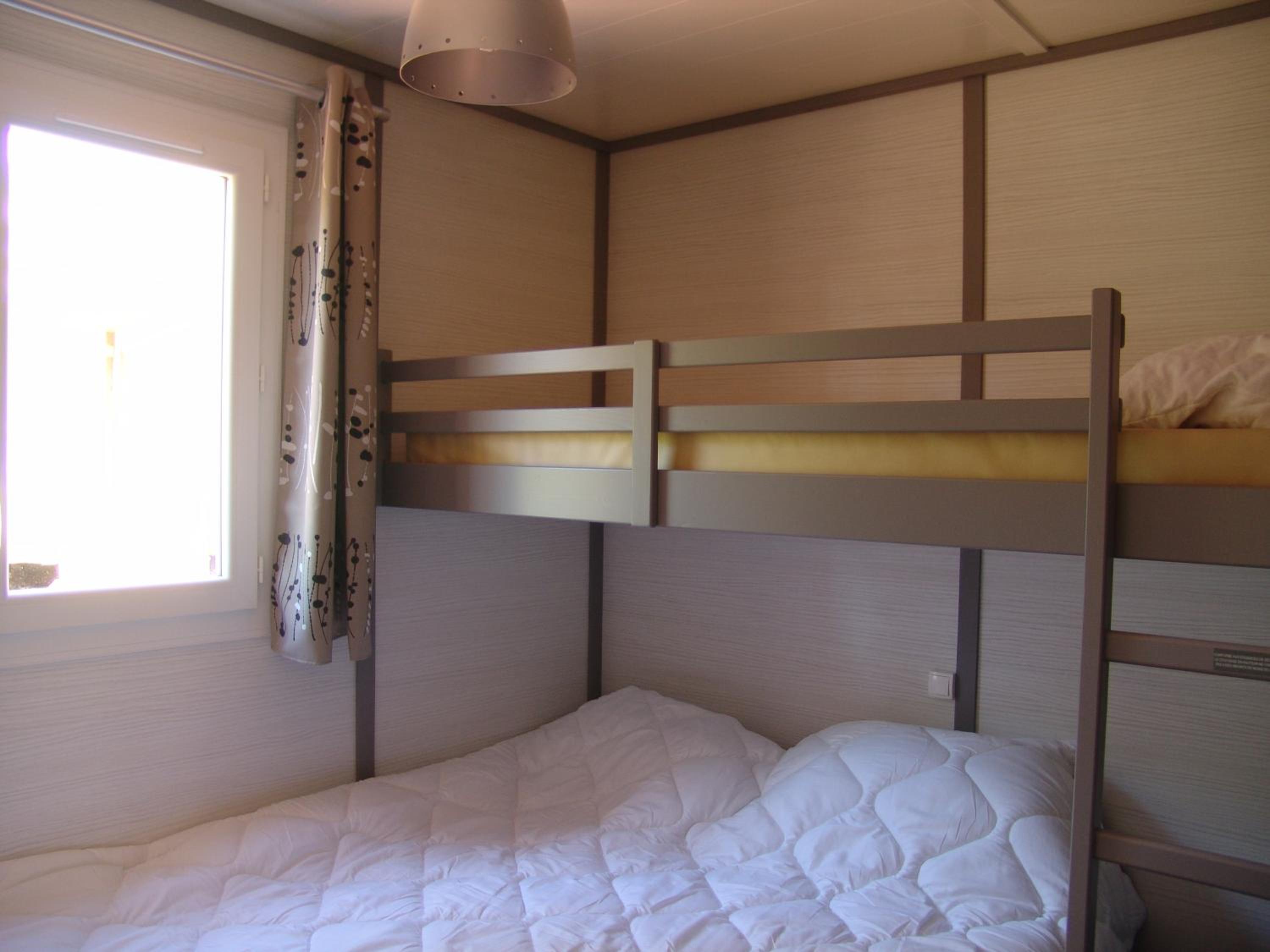 Prestige Two-Bedroom Chalet (5 Adults) photo 3
