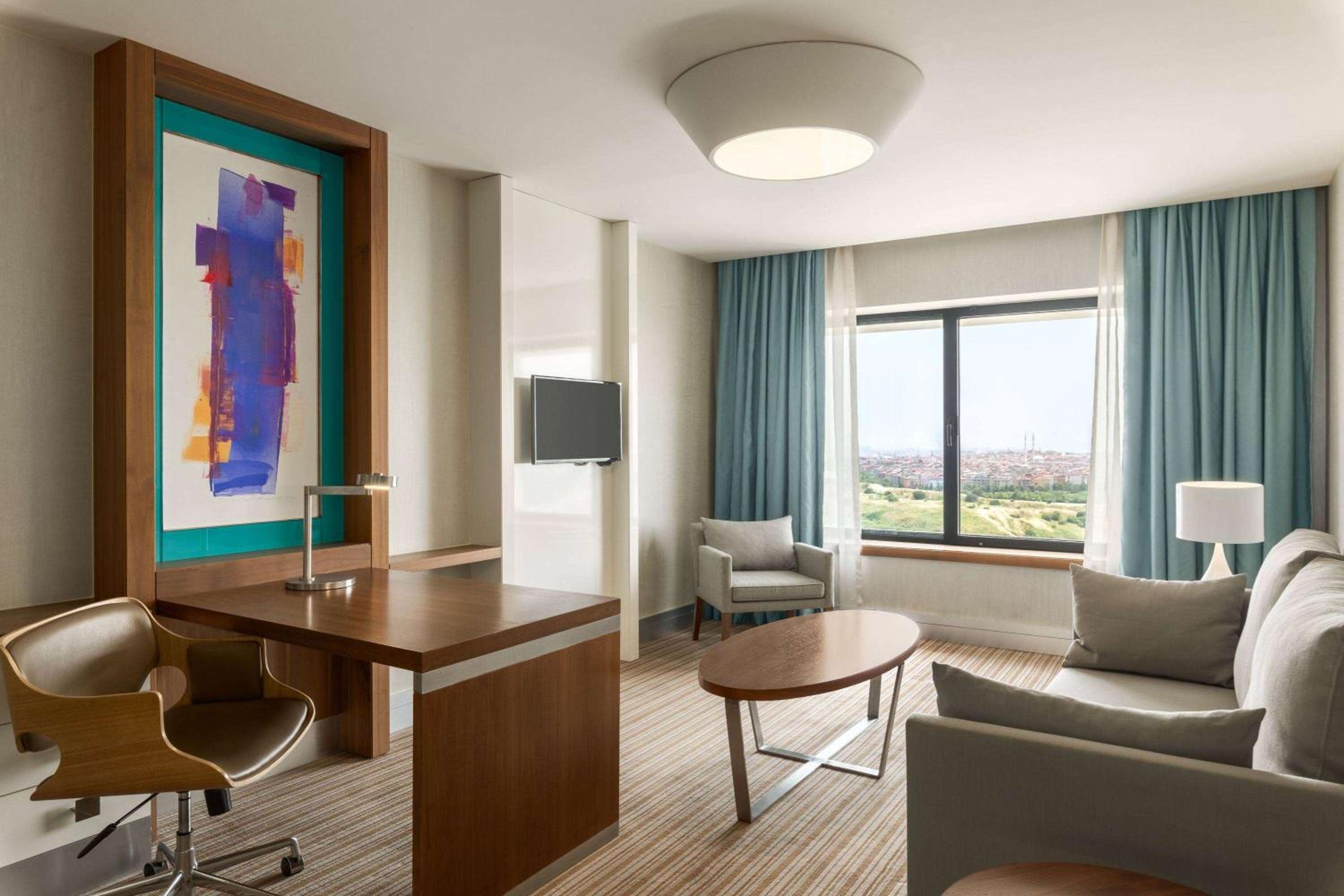 Executive King Suite - Non-Smoking photo 1