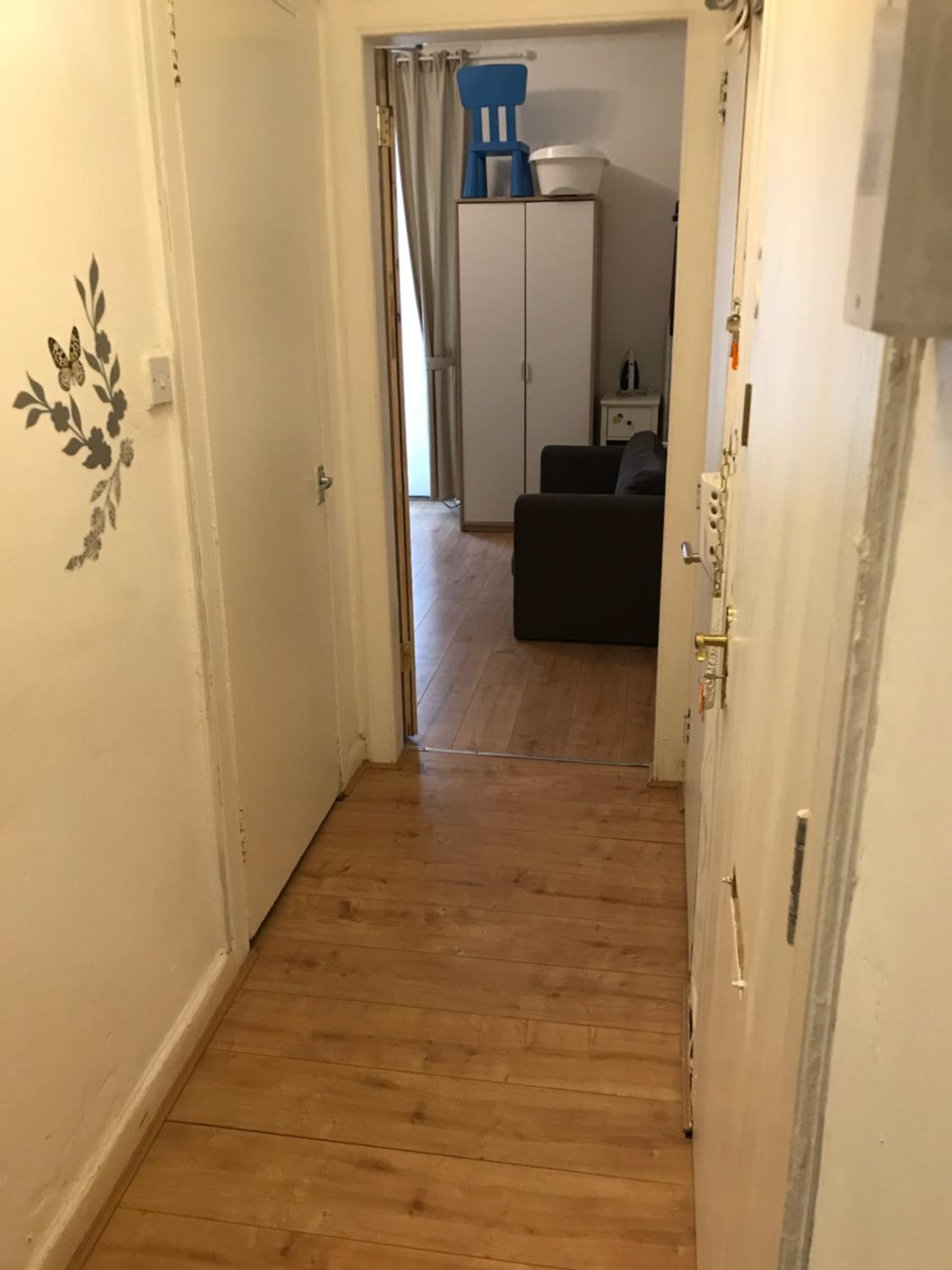 Apartment with Garden View - Photo 10