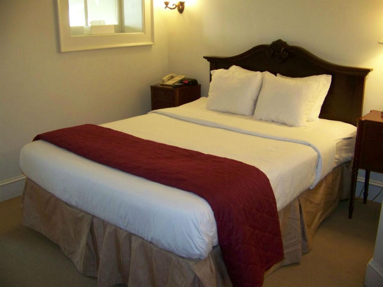 Queen Suite