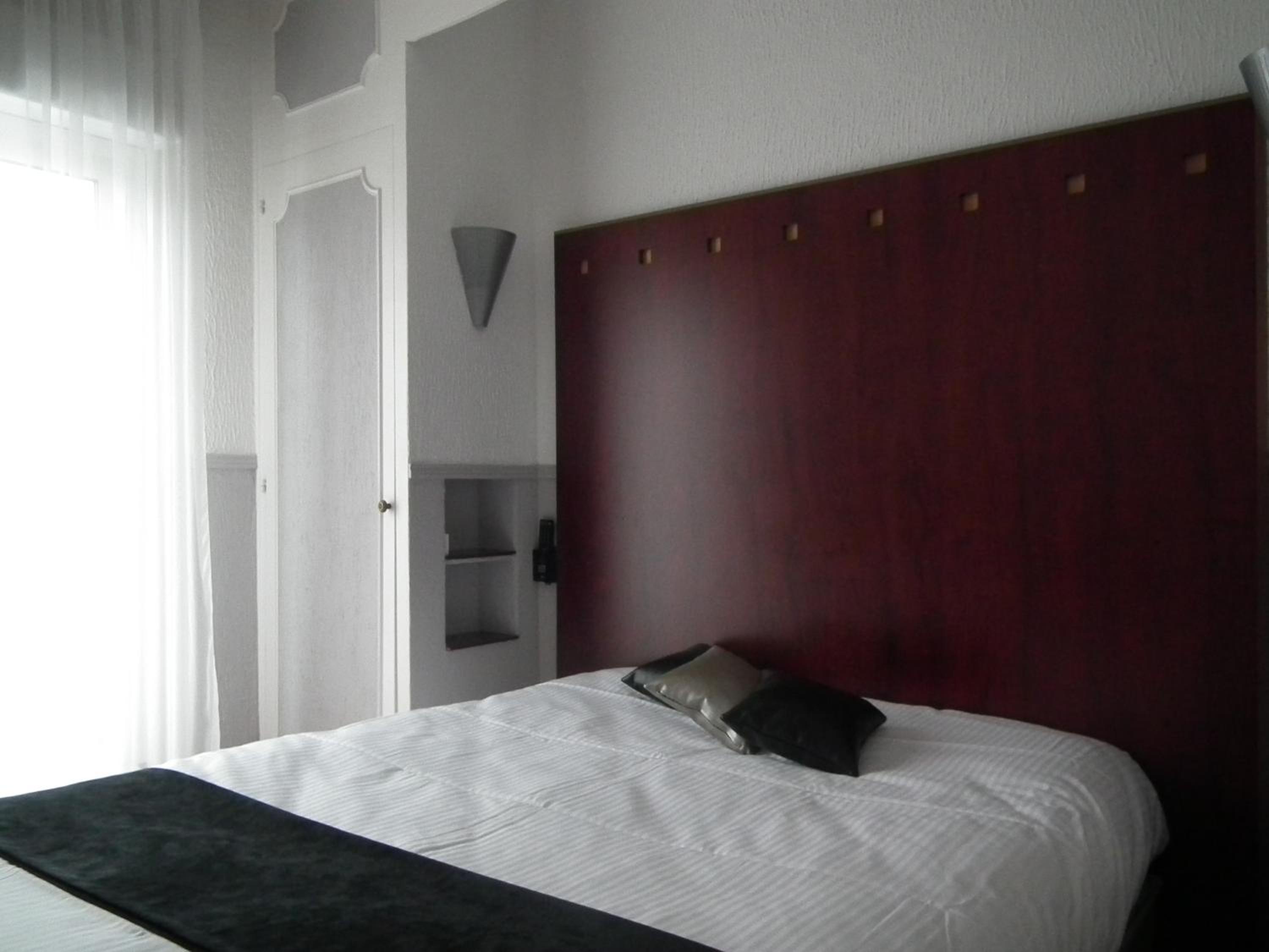 Double Room with Big Lake View - Photo 1