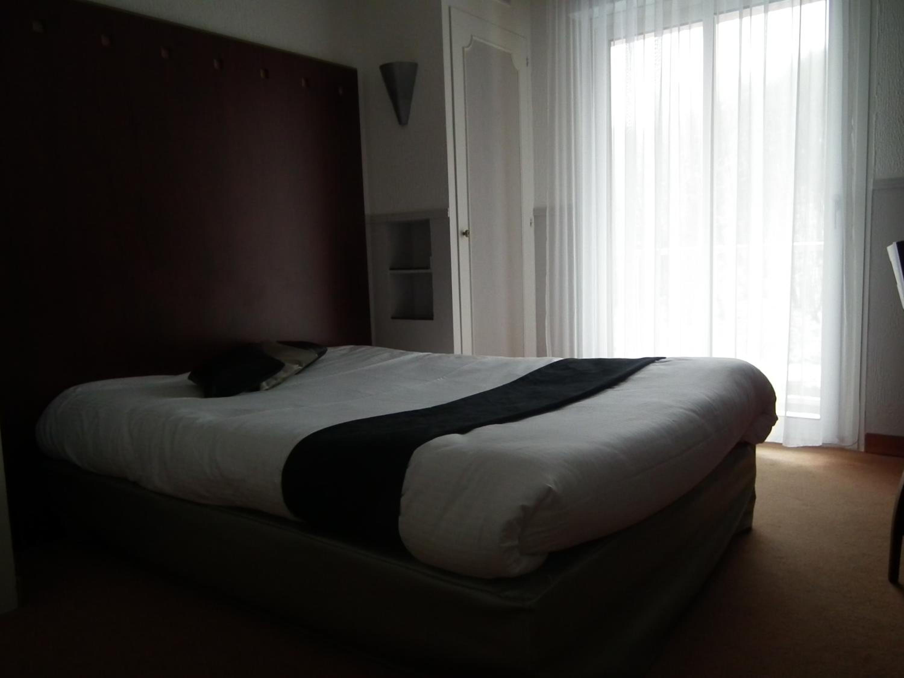 Standard Double Room - Photo 3