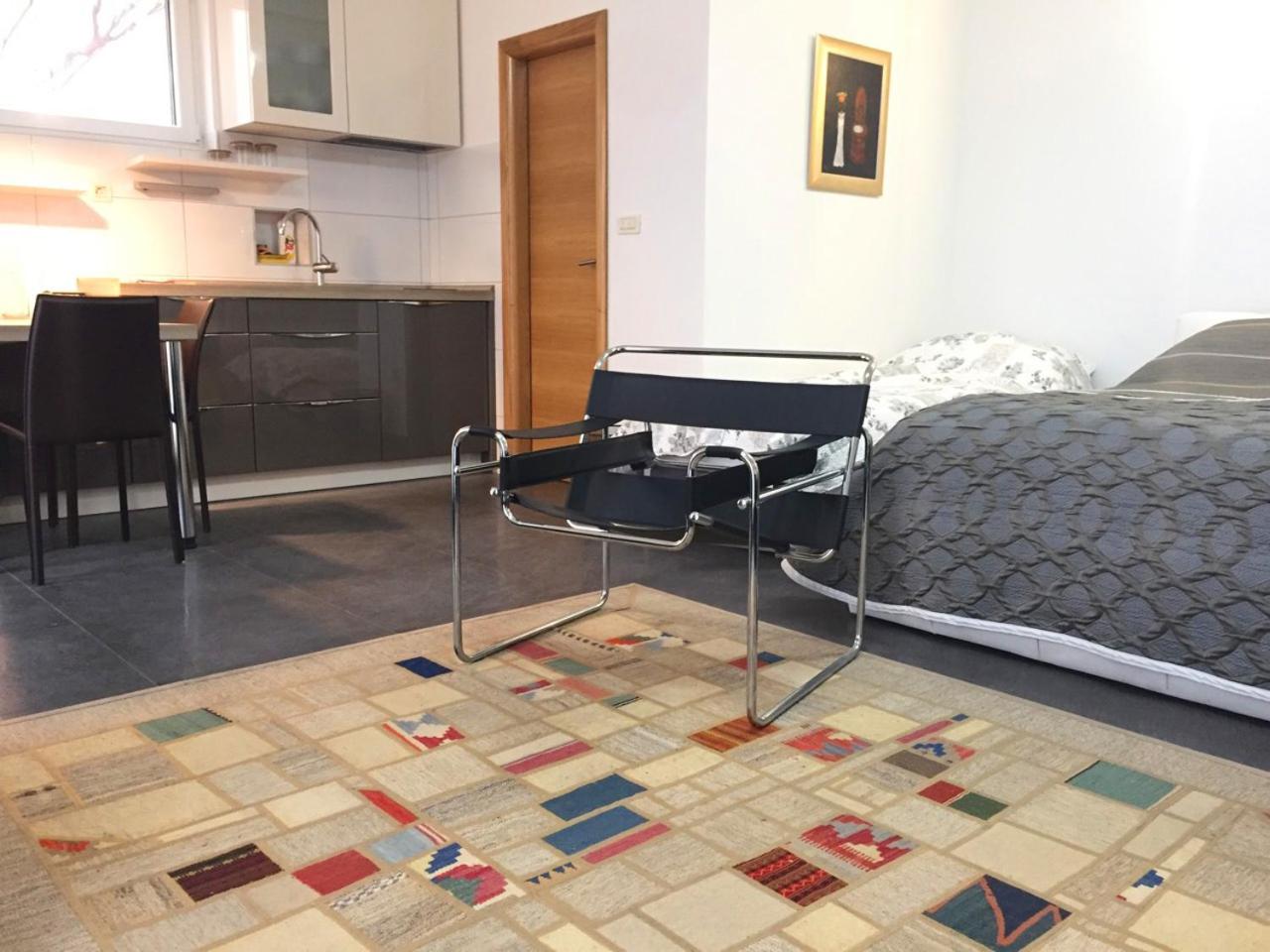 Apartment - Photo 9