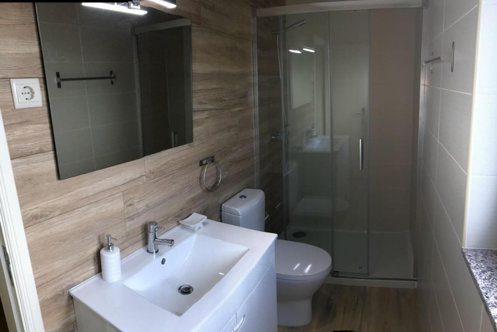 One-Bedroom House photo 2