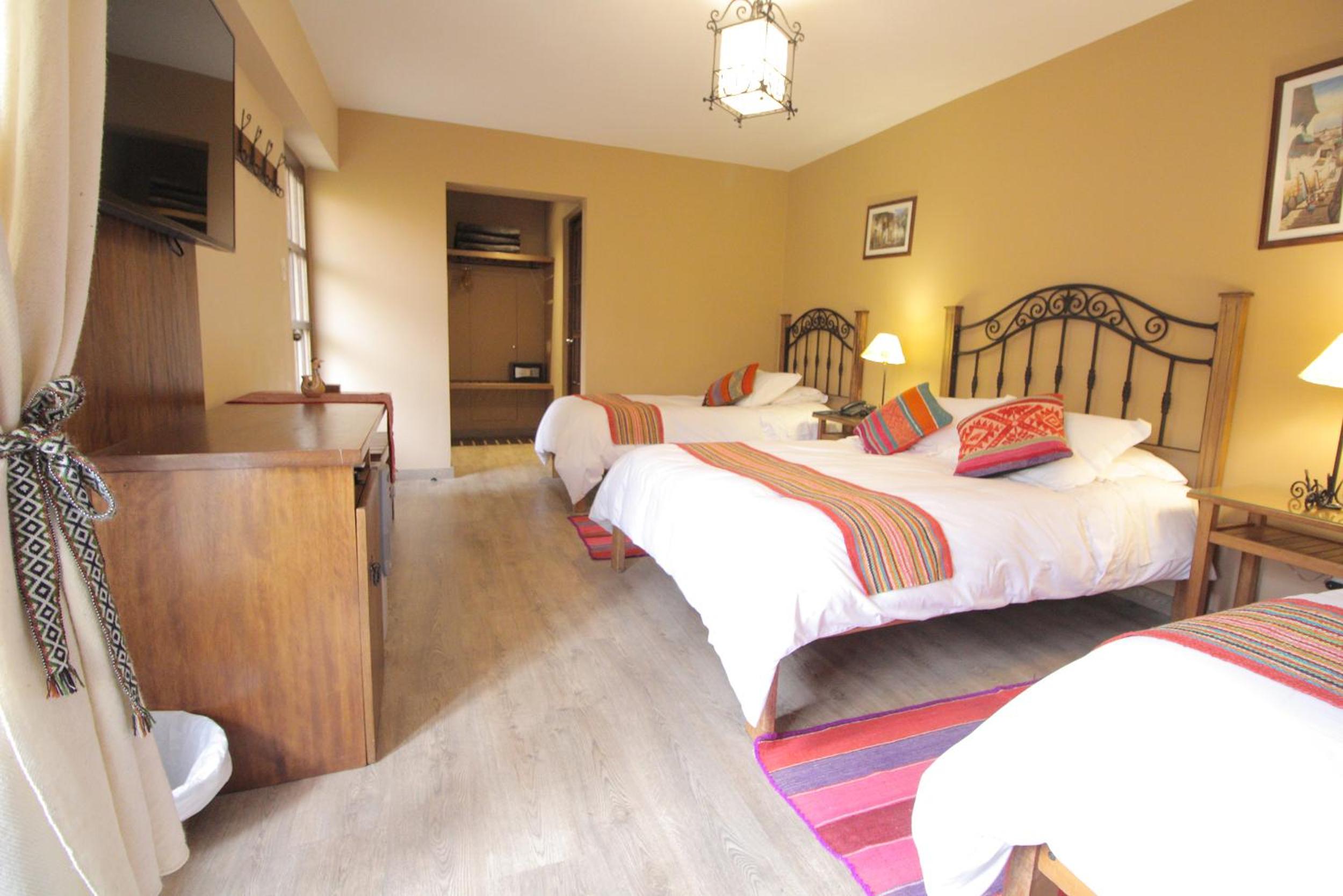 Standard Triple Room photo 2