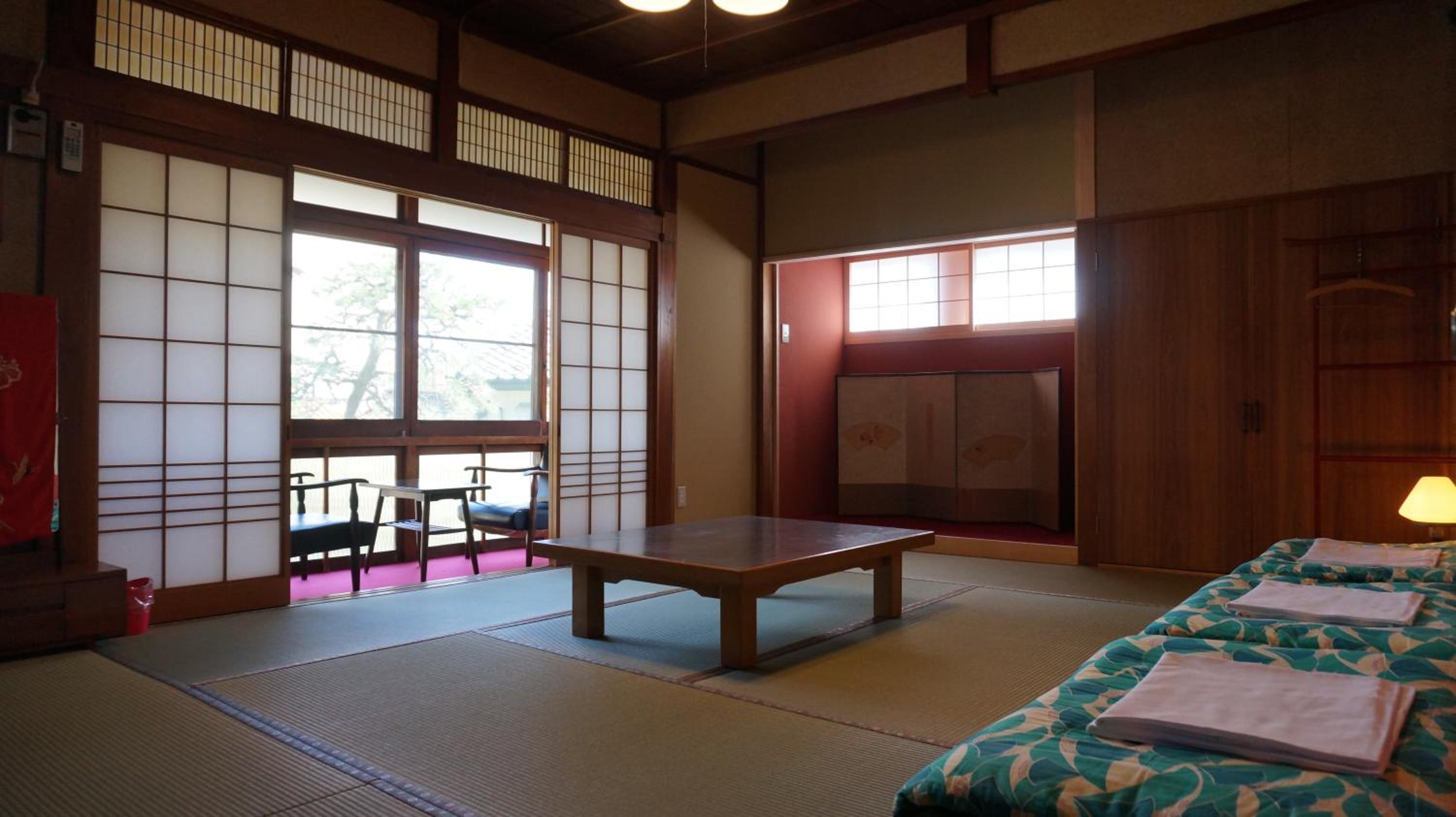 Japanese-Style Standard Room with Shared Bathroom photo 1