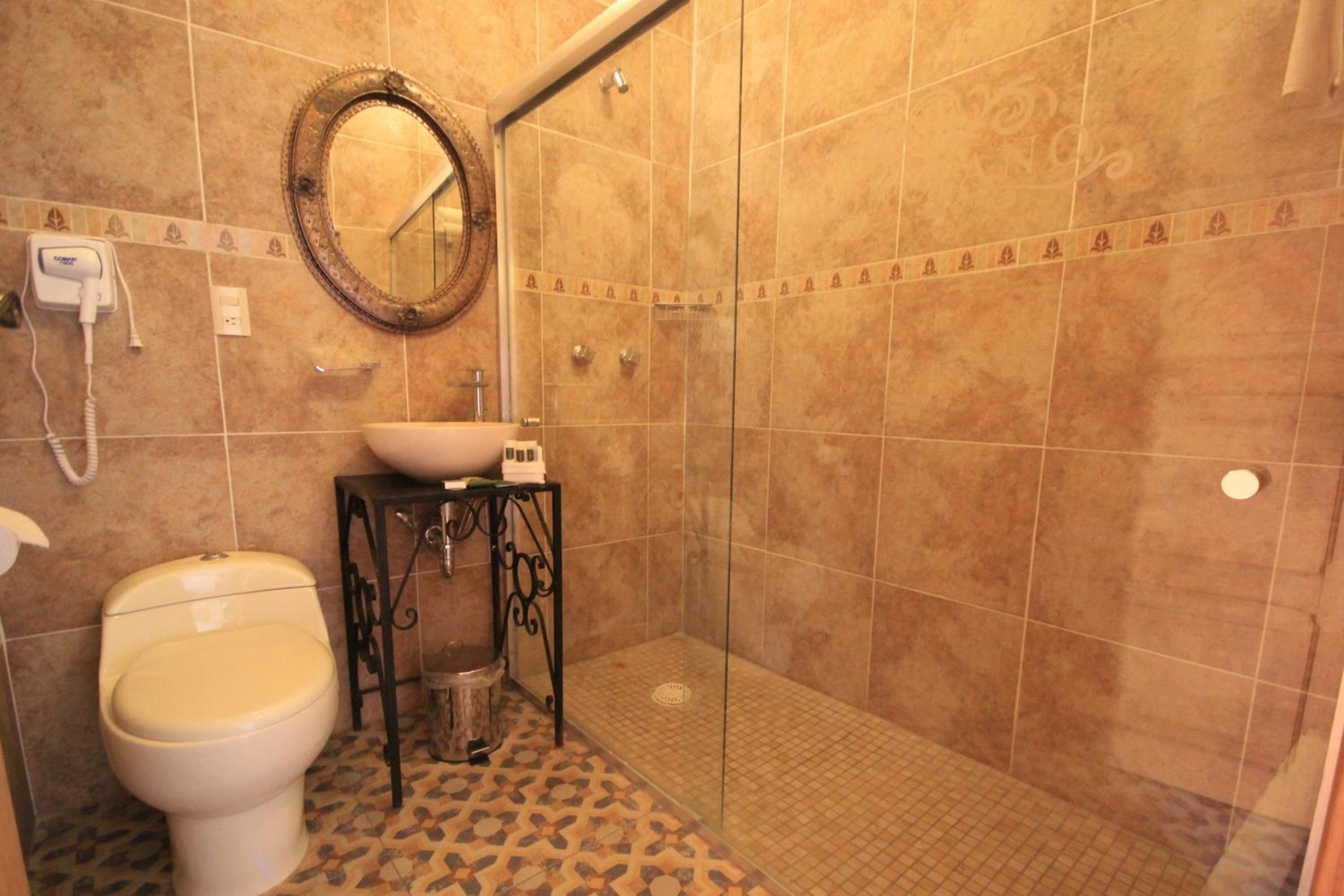Deluxe Room with Balcony photo 2