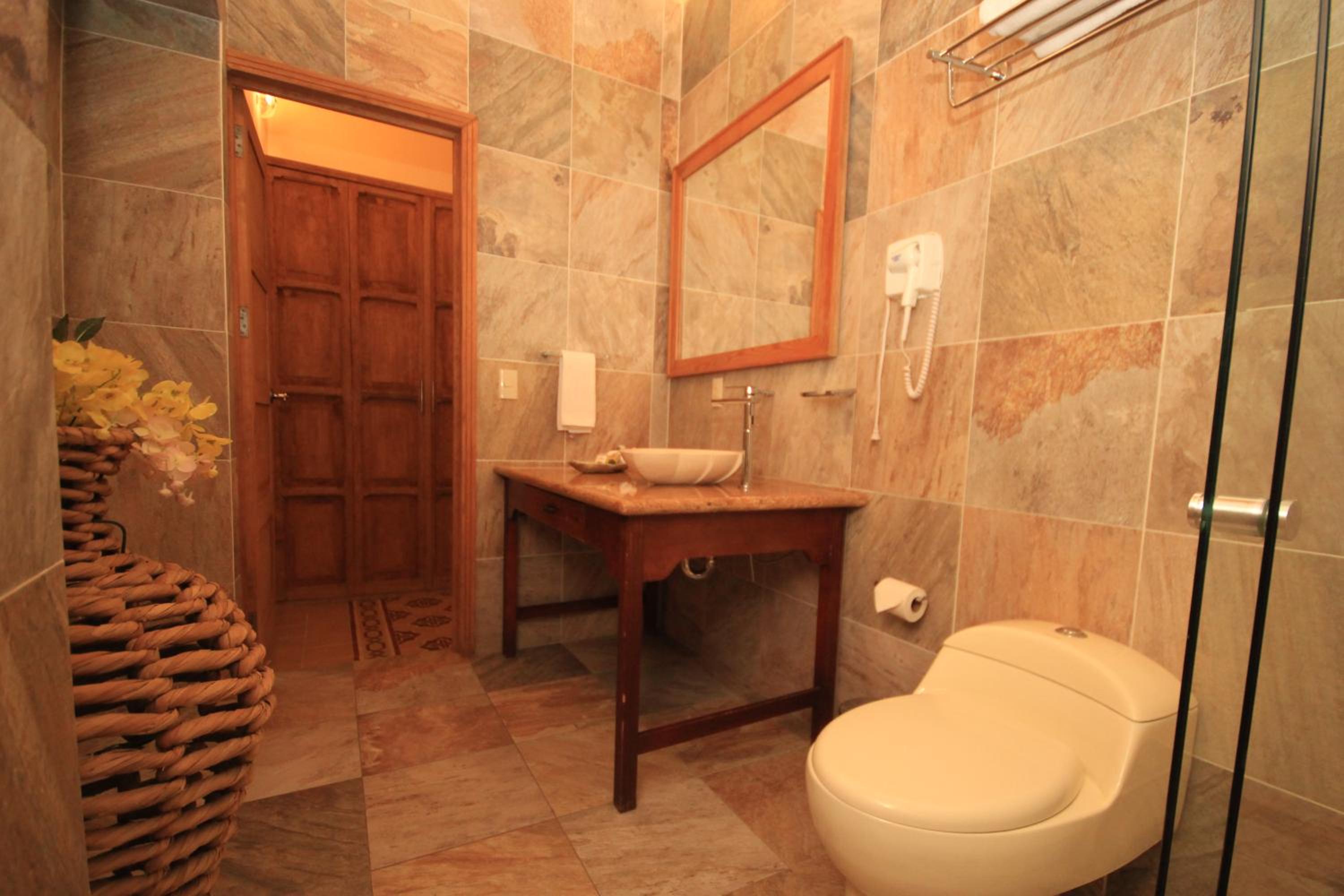 Deluxe King Room photo 3