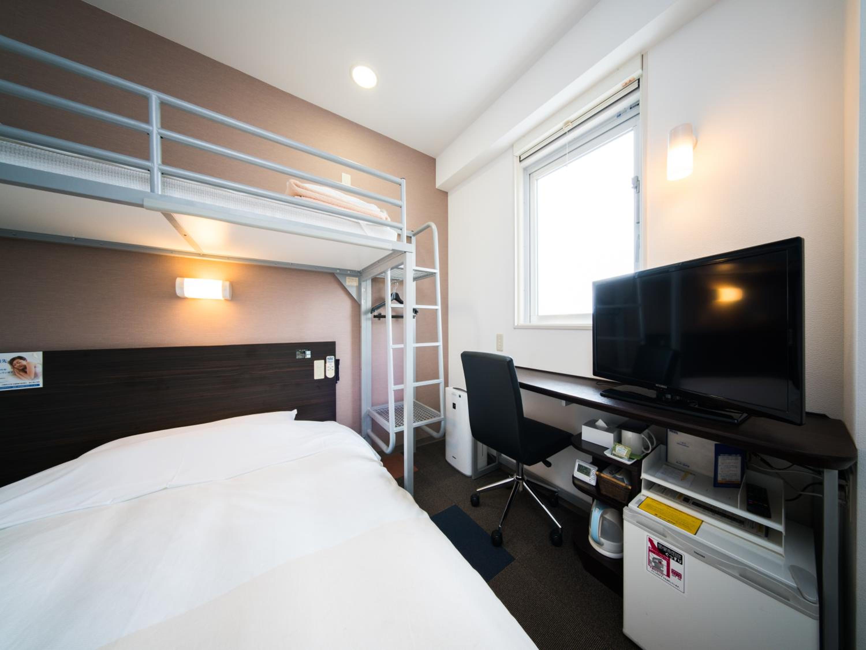Room with Double Bed and Bunk Bed - Smoking