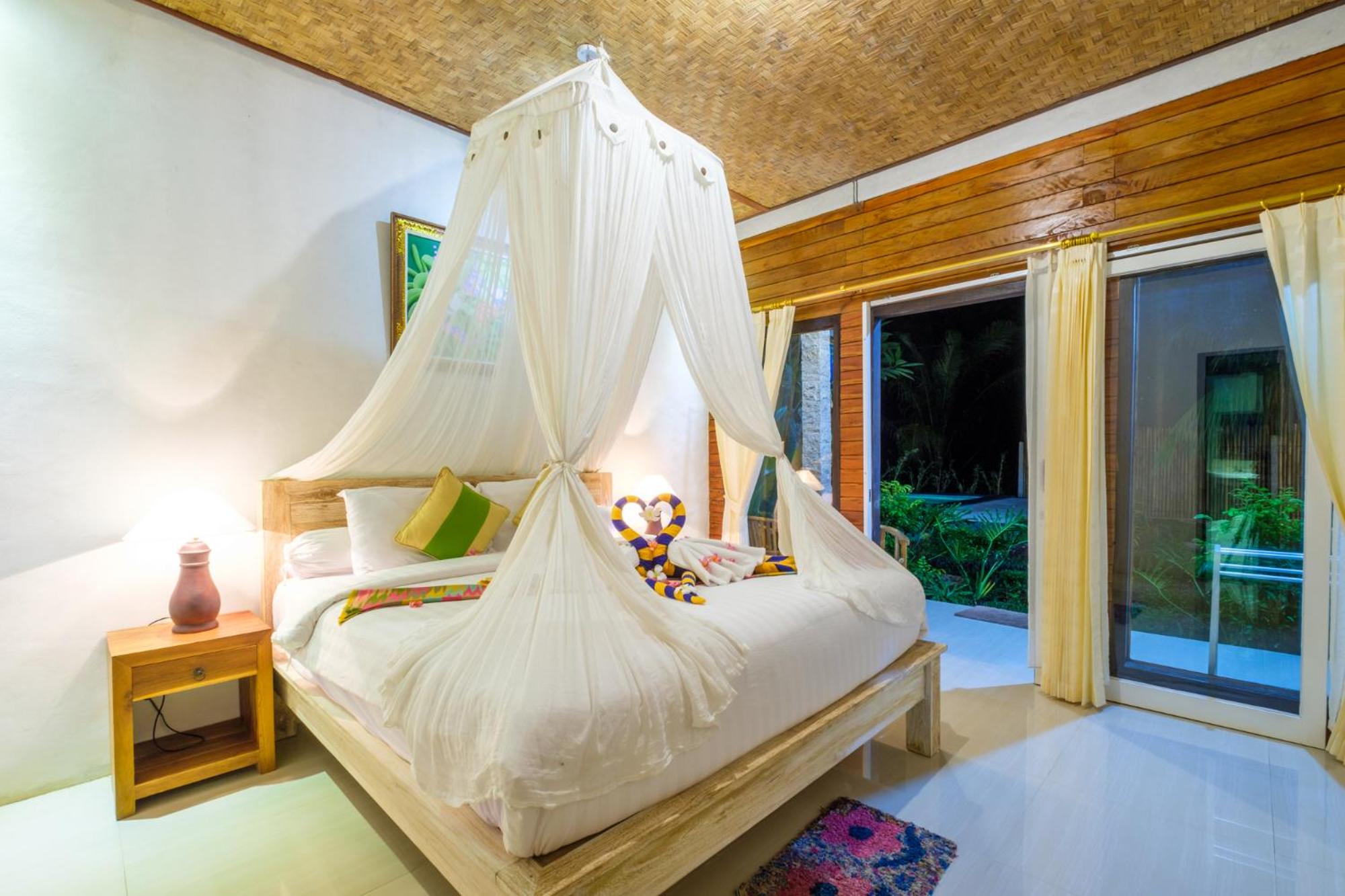 Bungalow Deluxe photo 1
