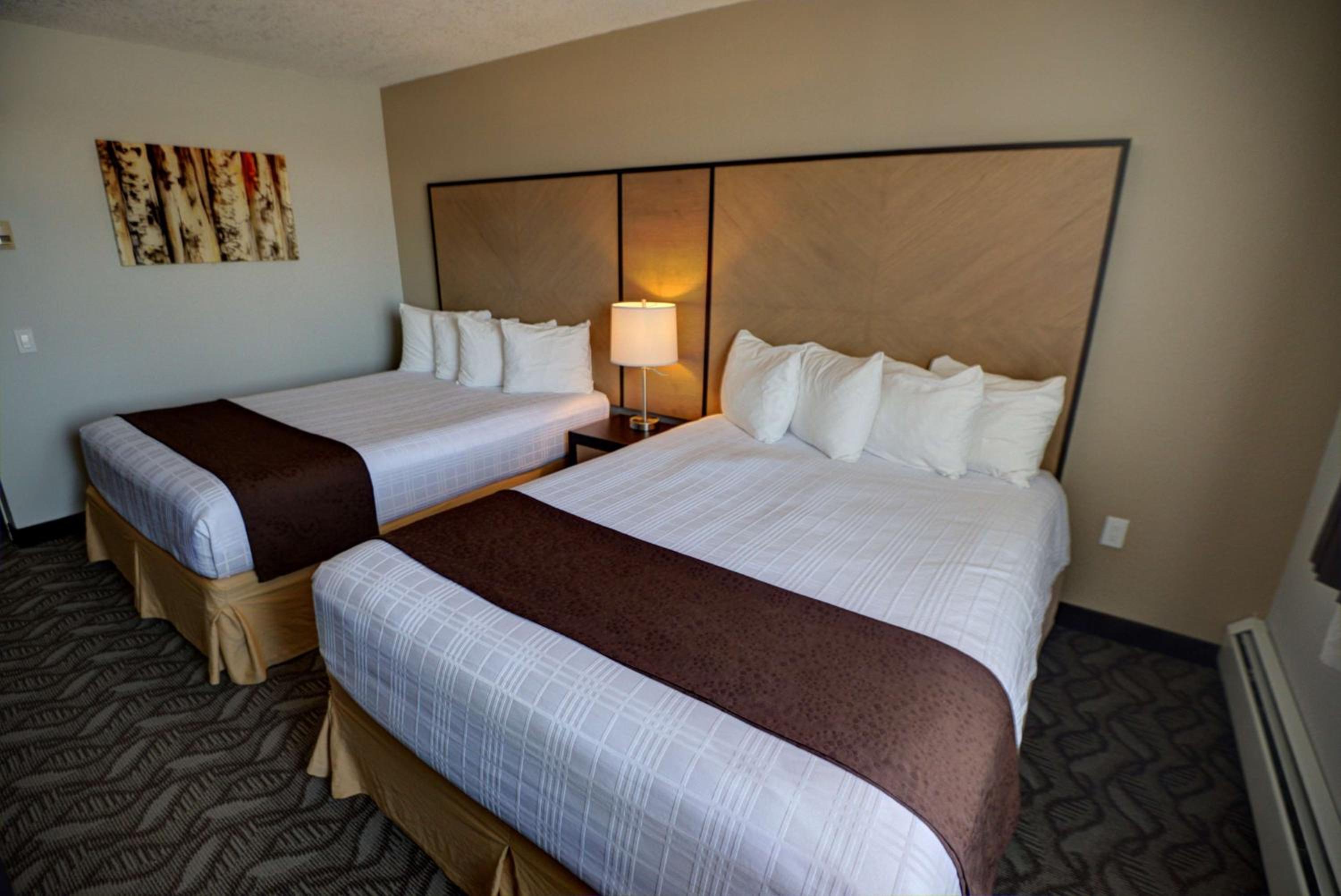 Standard Room With Two Queen Beds photo 1