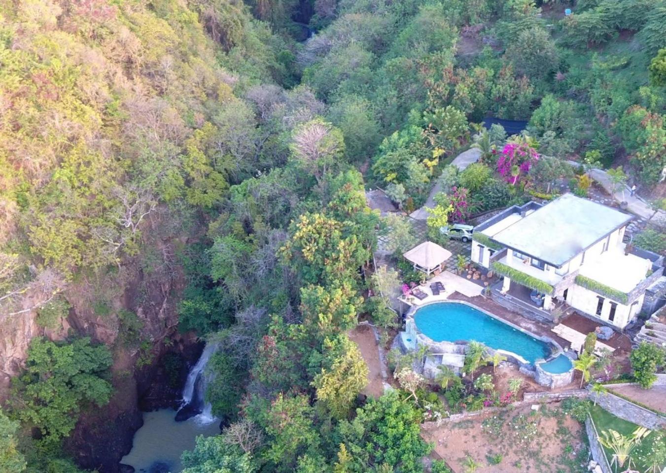 Villa with Private Pool photo 2