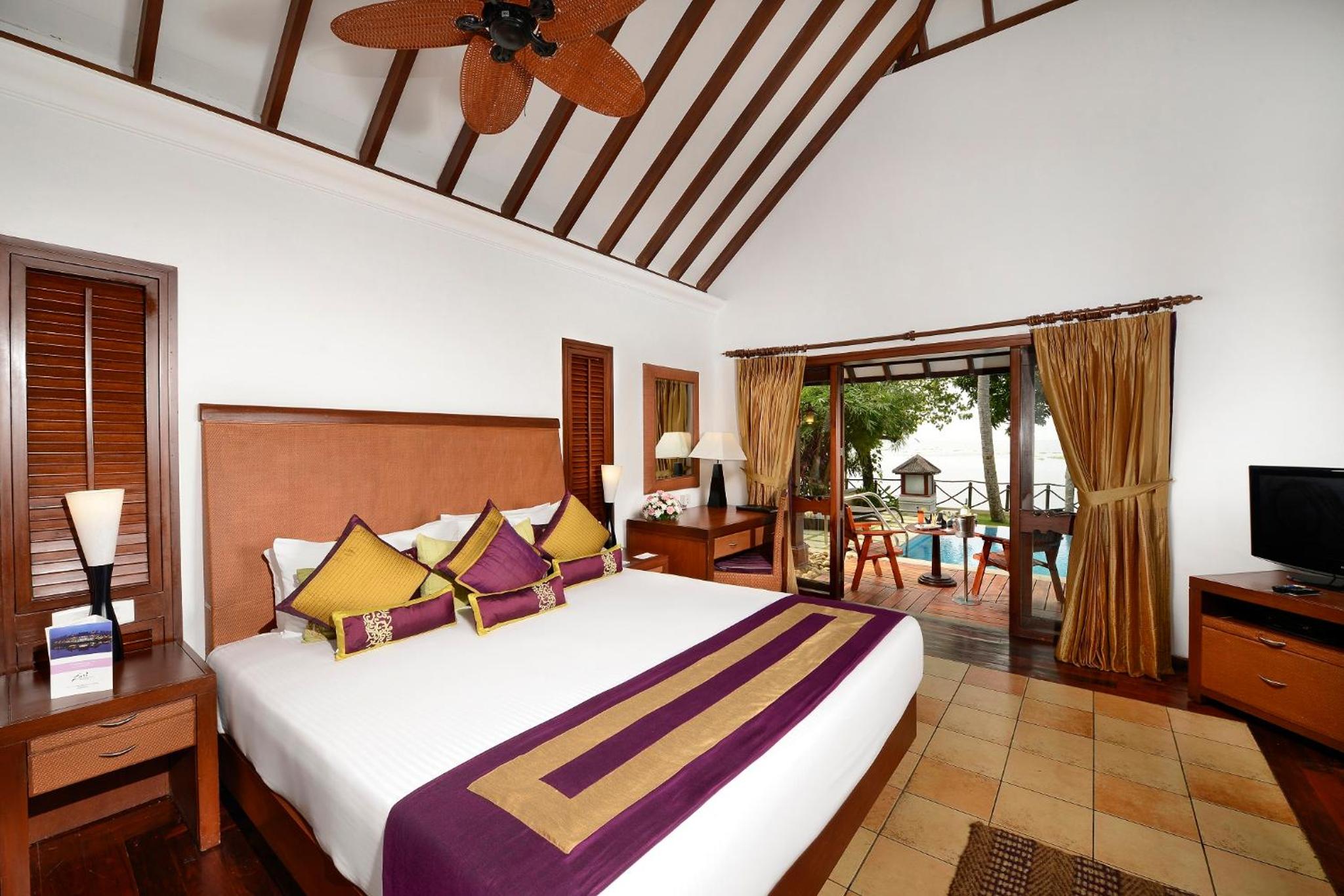 Presidential Villa with Private Pool Presidential Villa with Private Pool
